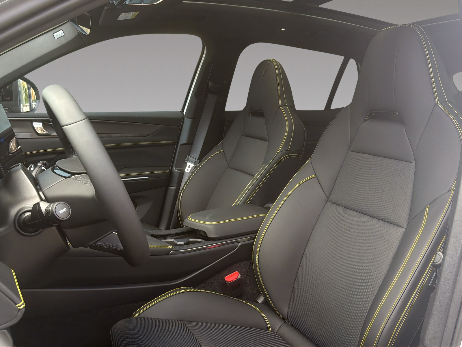 LYNK & CO 01 1.5 PHEV More-image-5