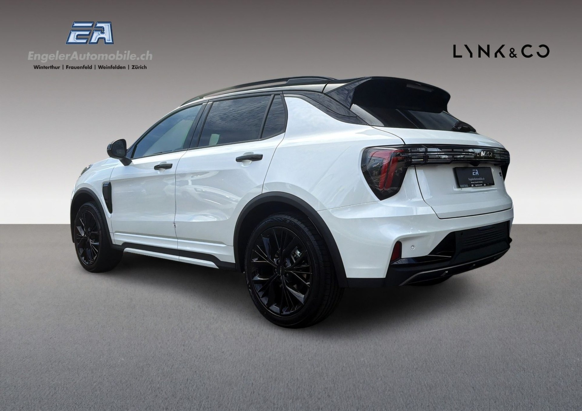 LYNK & CO 01 1.5 PHEV More-showroom-element-3