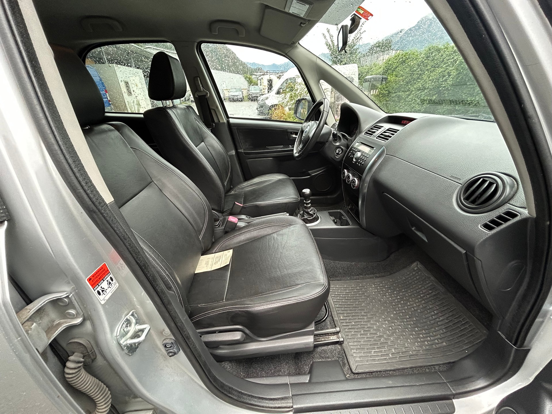 FIAT Sedici 1.9 JTD 4WD Freestyle-image-10