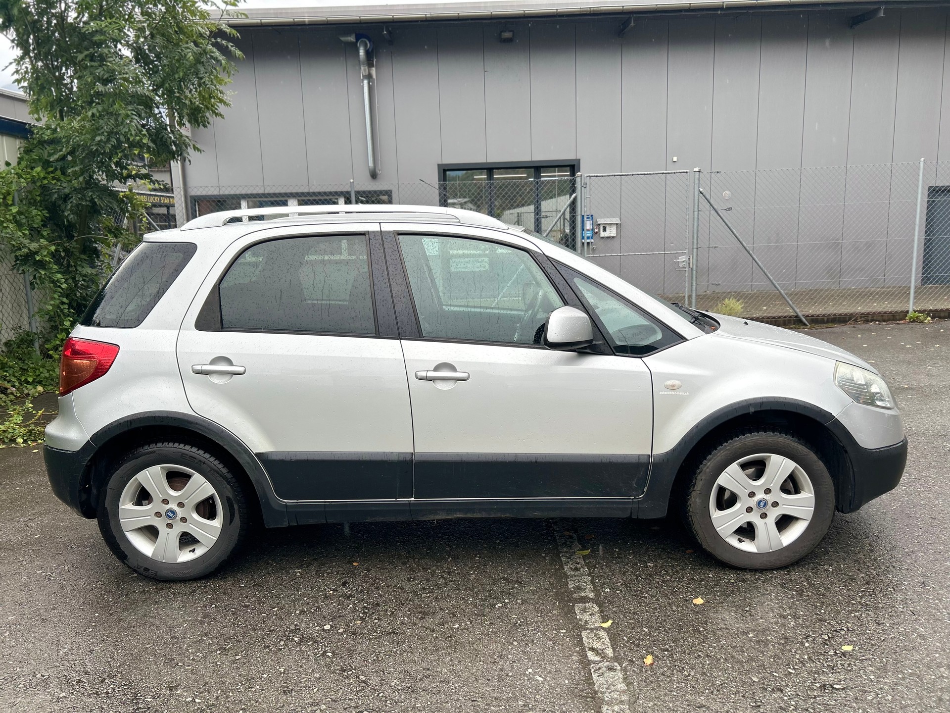 FIAT Sedici 1.9 JTD 4WD Freestyle-image-6