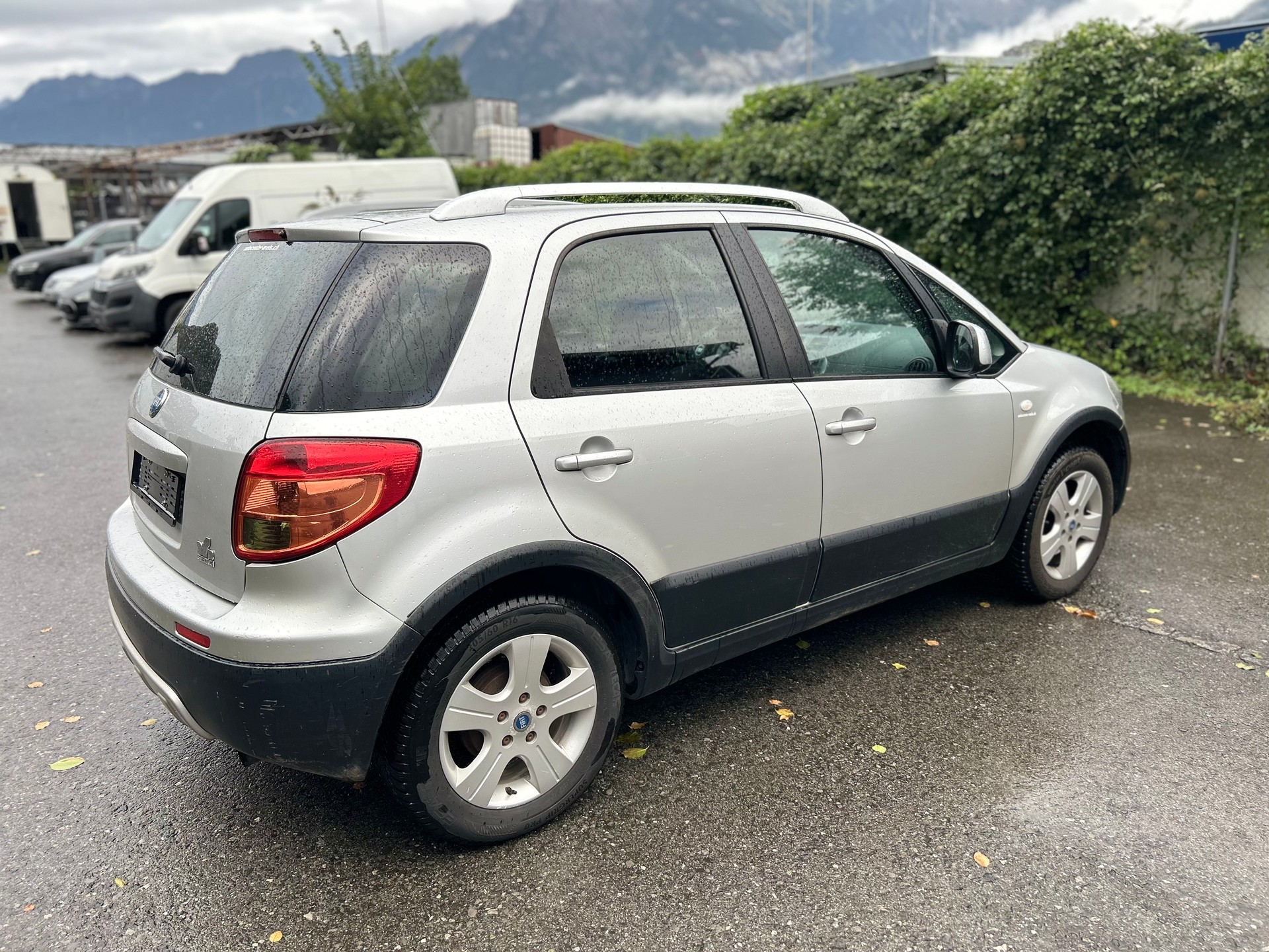 FIAT Sedici 1.9 JTD 4WD Freestyle-image-2
