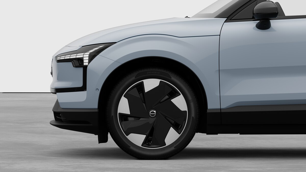 VOLVO EX30 E60 Twin Ultra Performance AWD-image-7