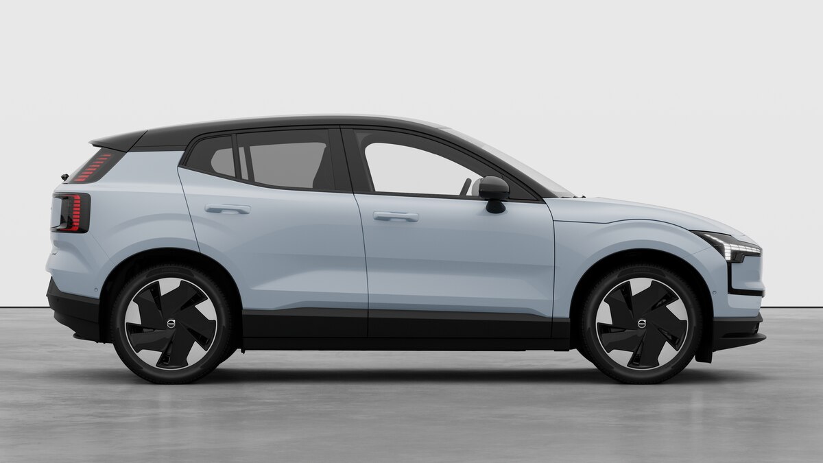 VOLVO EX30 E60 Twin Ultra Performance AWD-image-3
