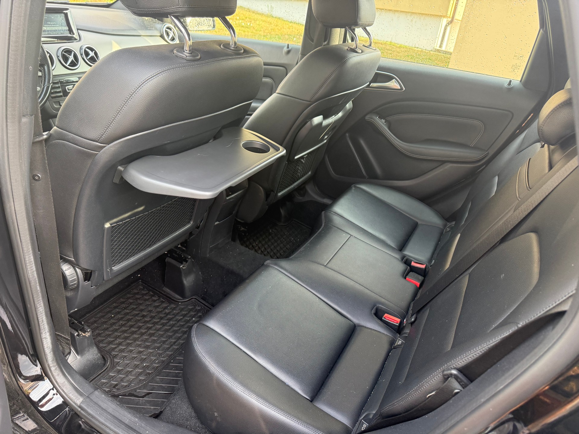 MERCEDES-BENZ B 220 4Matic 7G-DCT-image-9