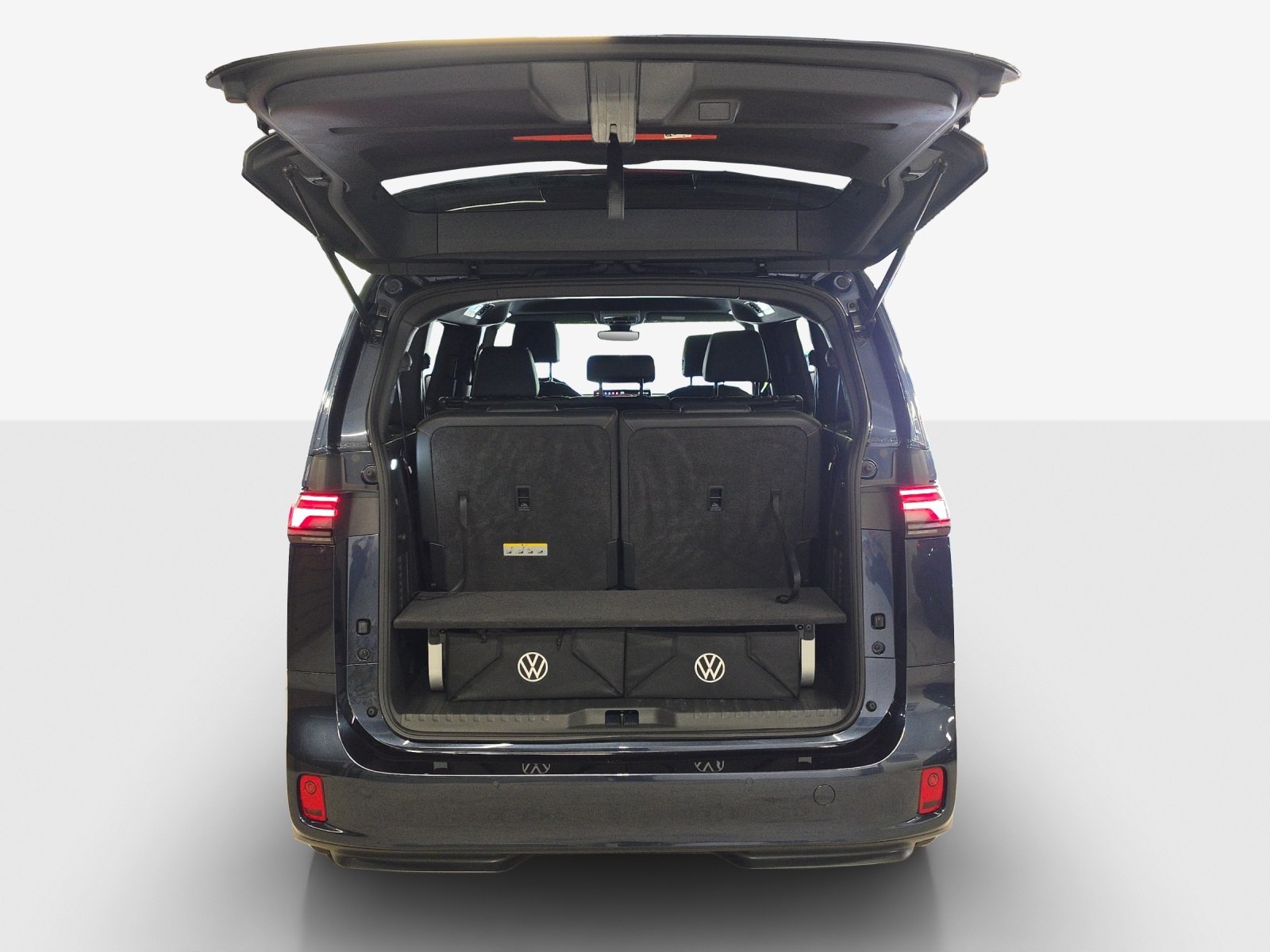 VW ID.Buzz LWB GTX 4 Motion-image-11