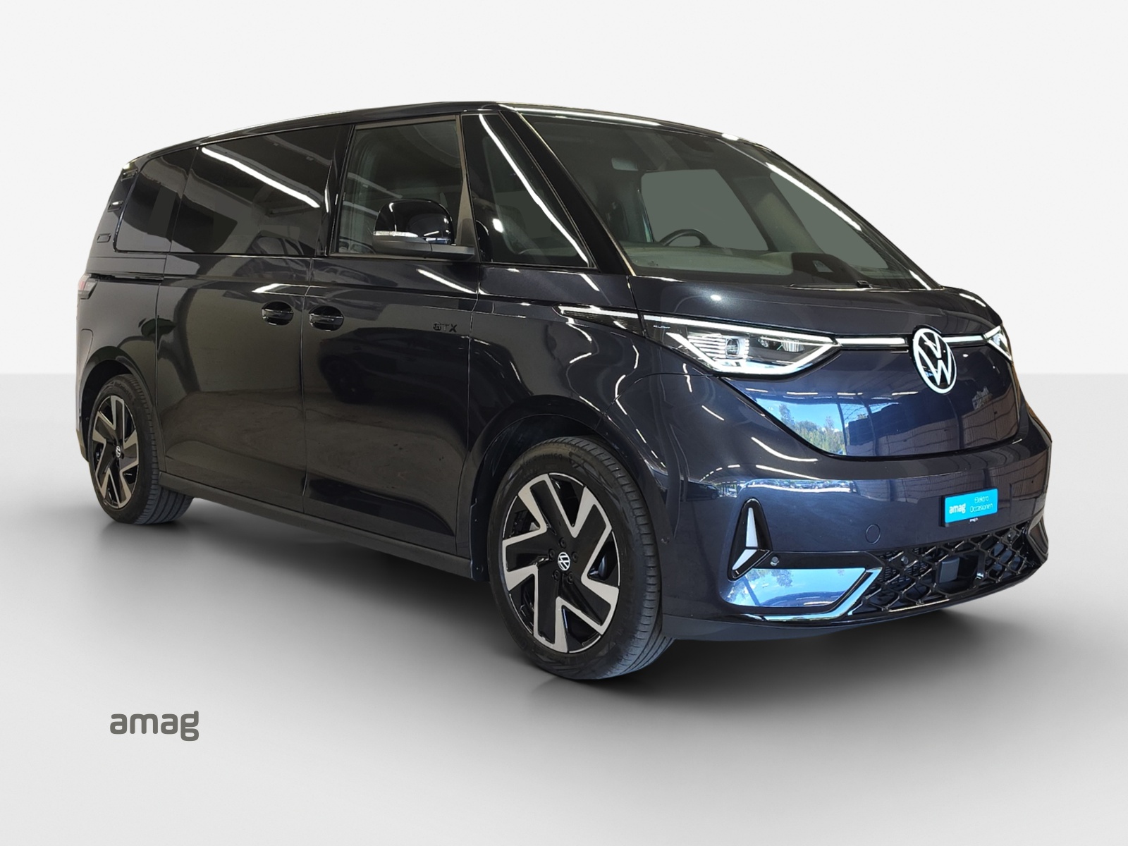 VW ID.Buzz LWB GTX 4 Motion-image-5