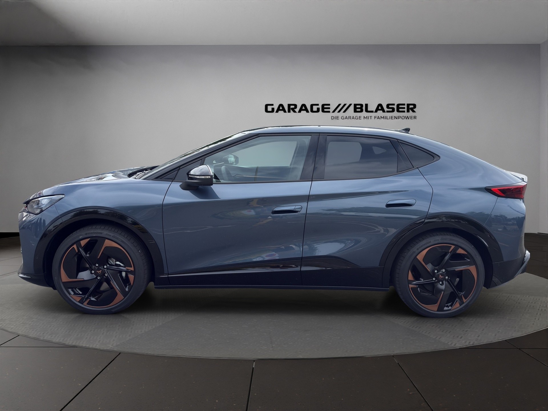 CUPRA Tavascan Type 9 77 kWh Adrenaline Prime Edition-image-1