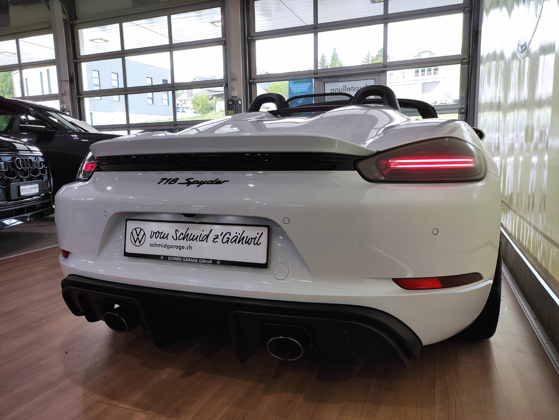 PORSCHE Boxster 718 4.0 Spyder-image-20