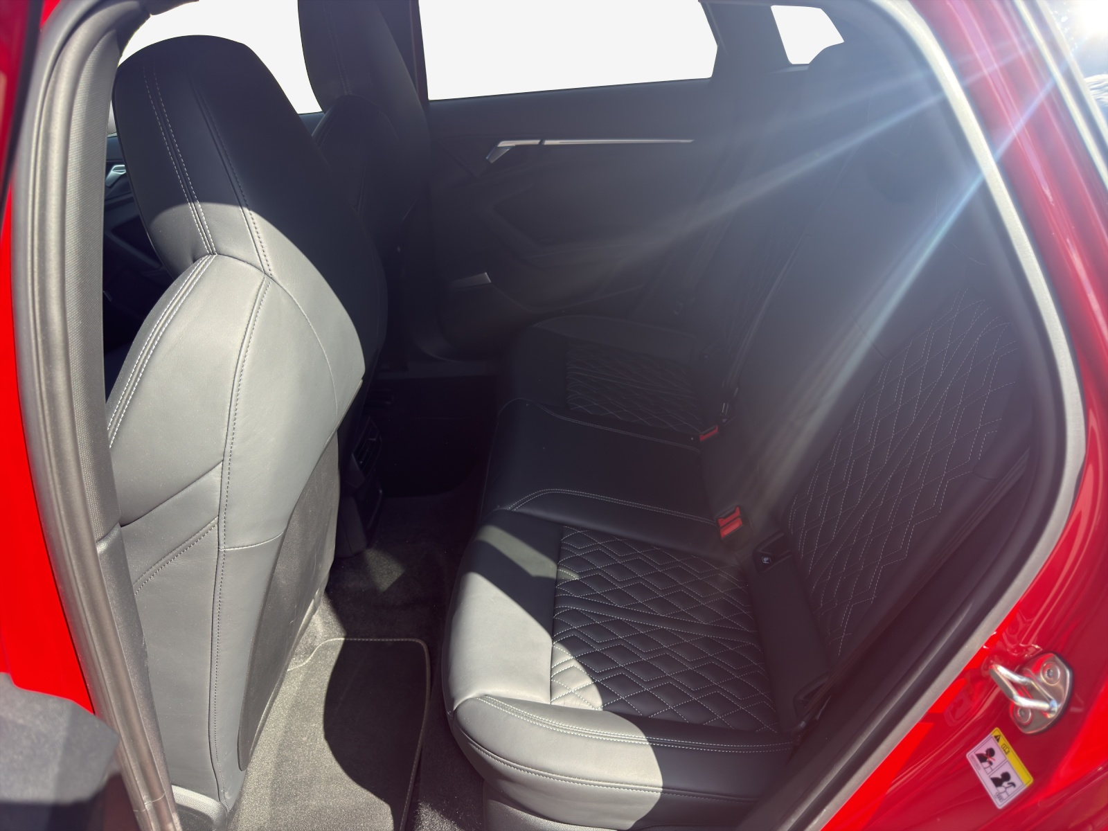 AUDI A3 Sportback 35 TFSI S line Attraction S-tronic-image-11