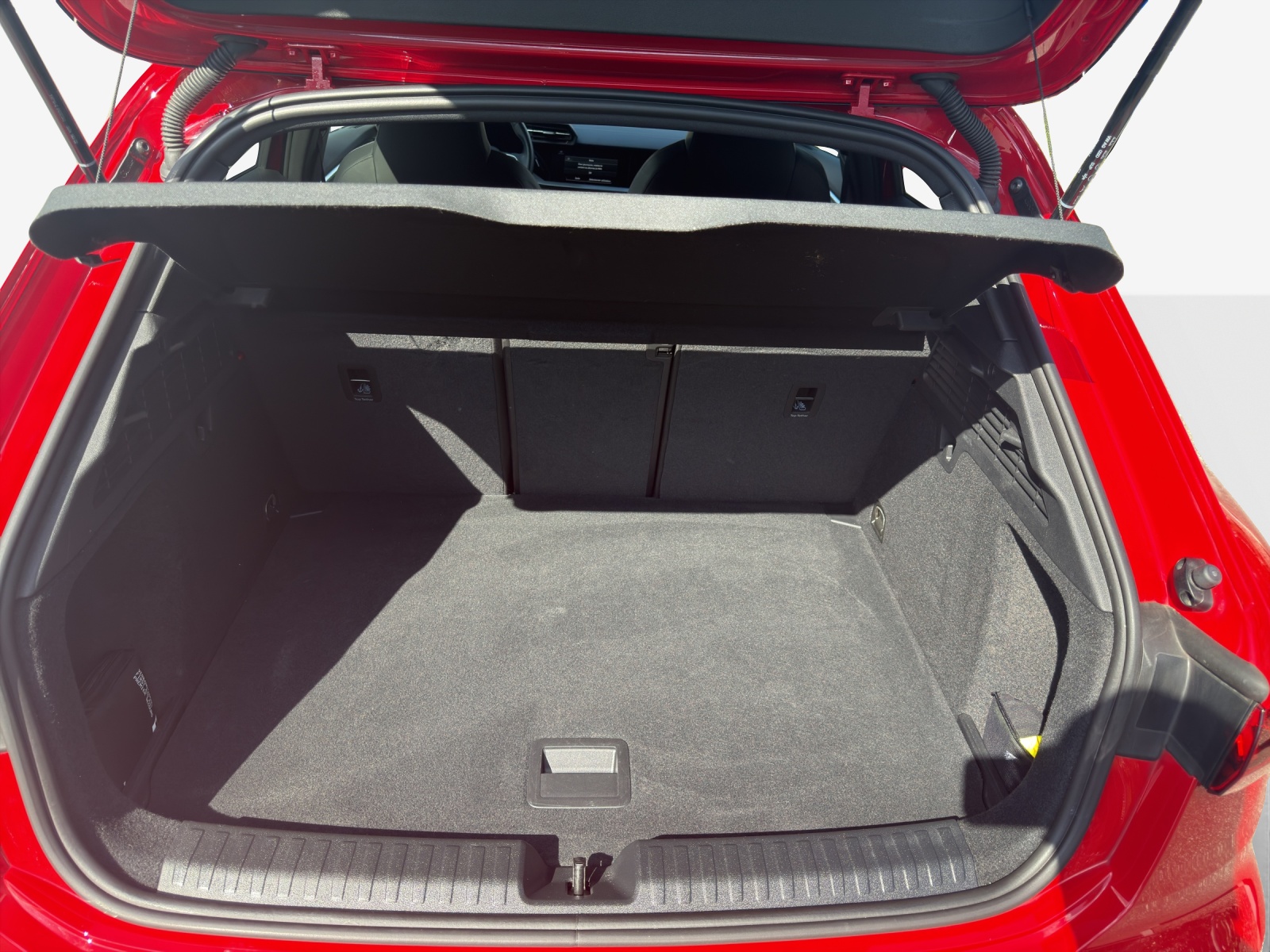 AUDI A3 Sportback 35 TFSI S line Attraction S-tronic-image-12