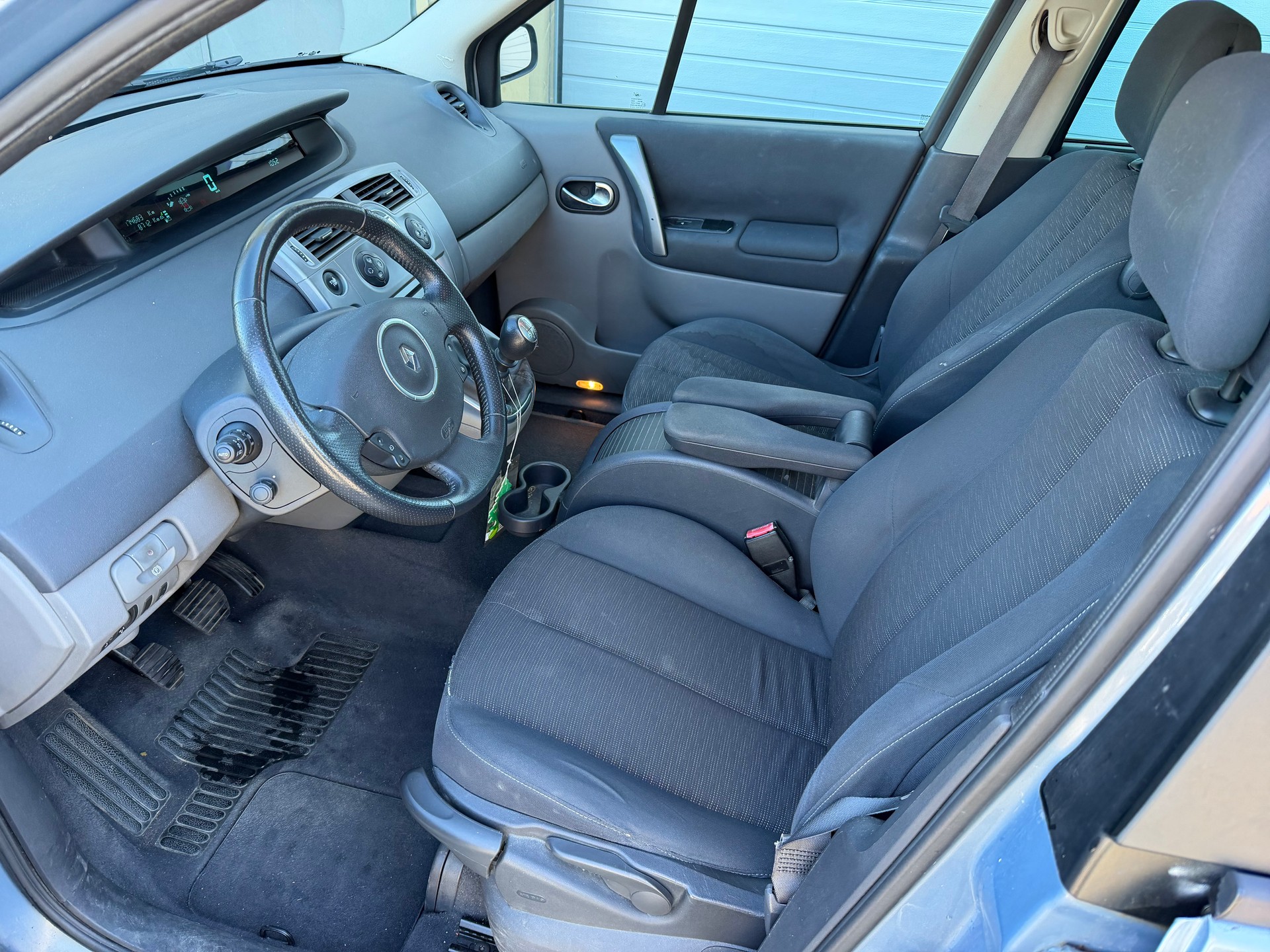 RENAULT Scénic 1.9 dCi Export ou , marchand.-image-8