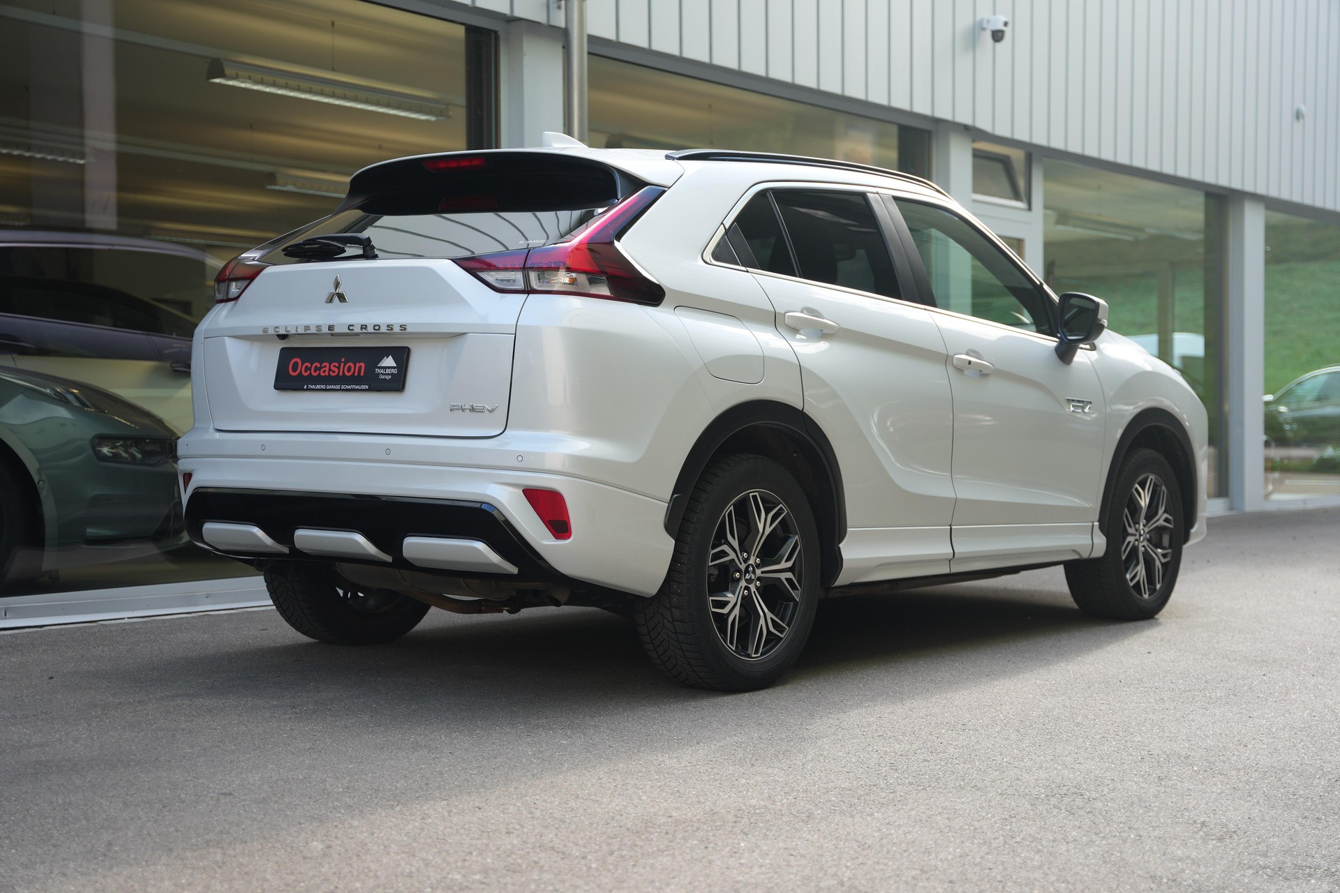 MITSUBISHI Eclipse Cross 2.4 PHEV Instyle 4x4-image-2