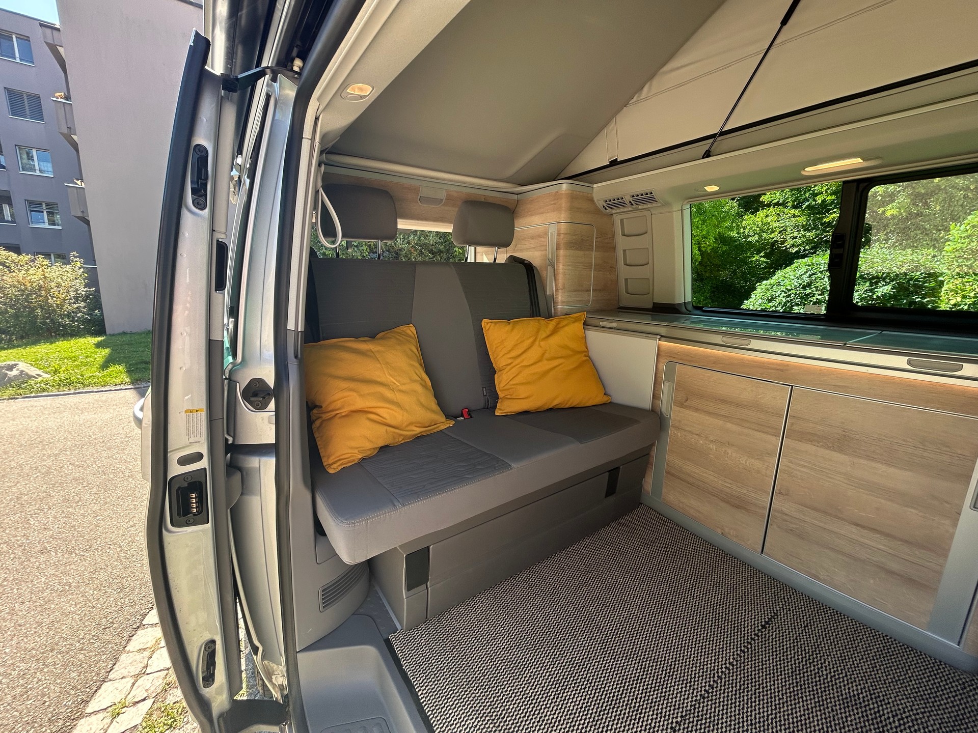 VW T6.1 California Ocean Last Edition 2.0 TDI DSG-image-2