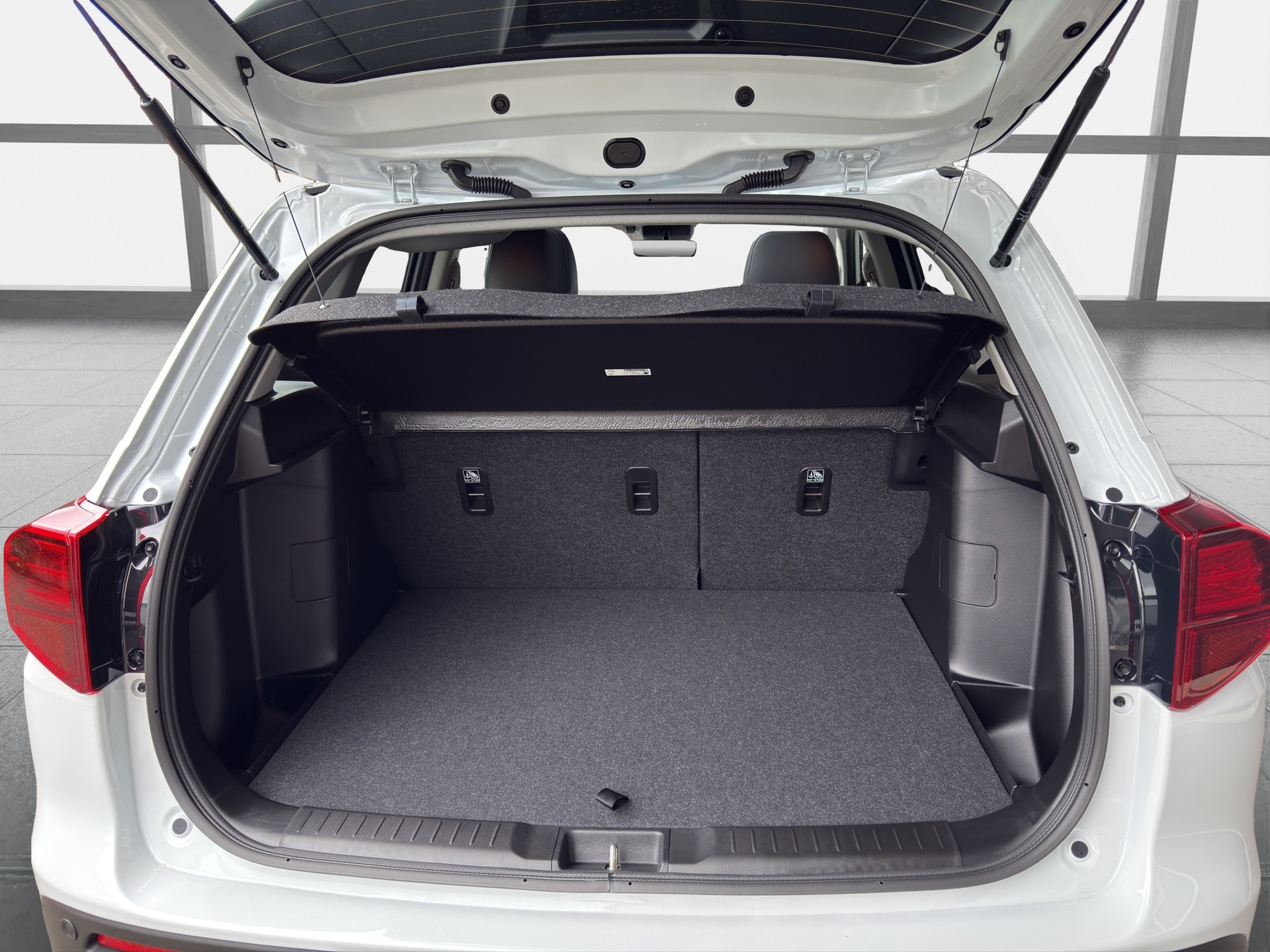 SUZUKI Vitara 1.4 Boosterjet Compact Top 4x4 Hybrid-image-10