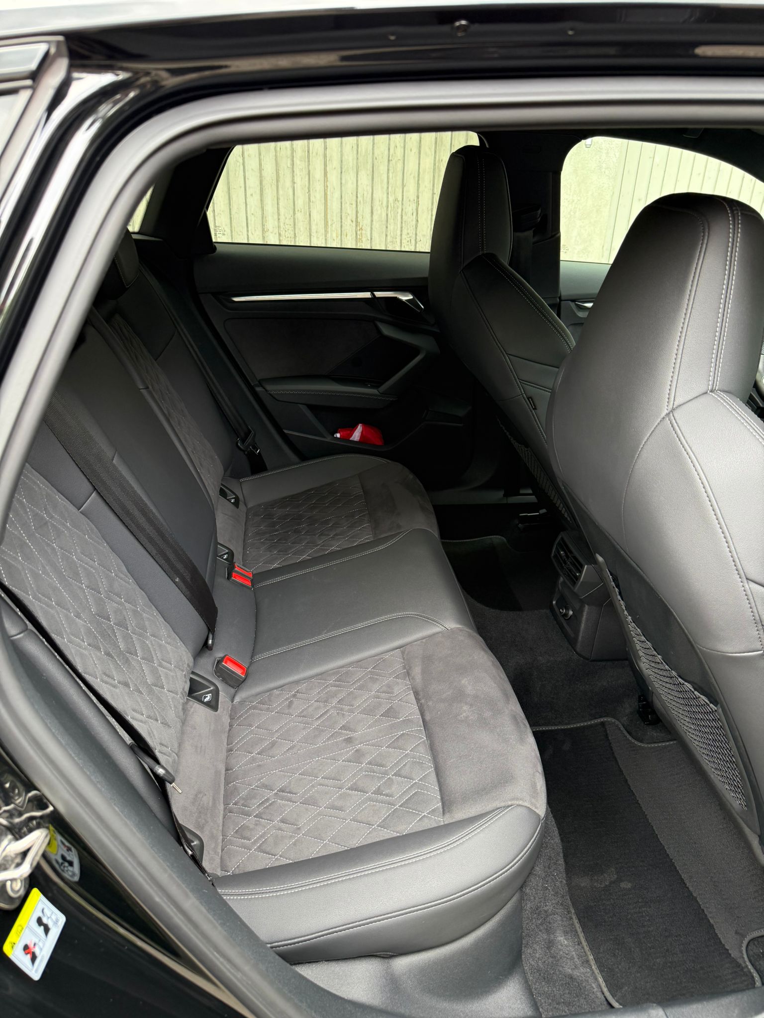 AUDI 1.5 35 TFSI S Line Attraction S-Tronic-image-3