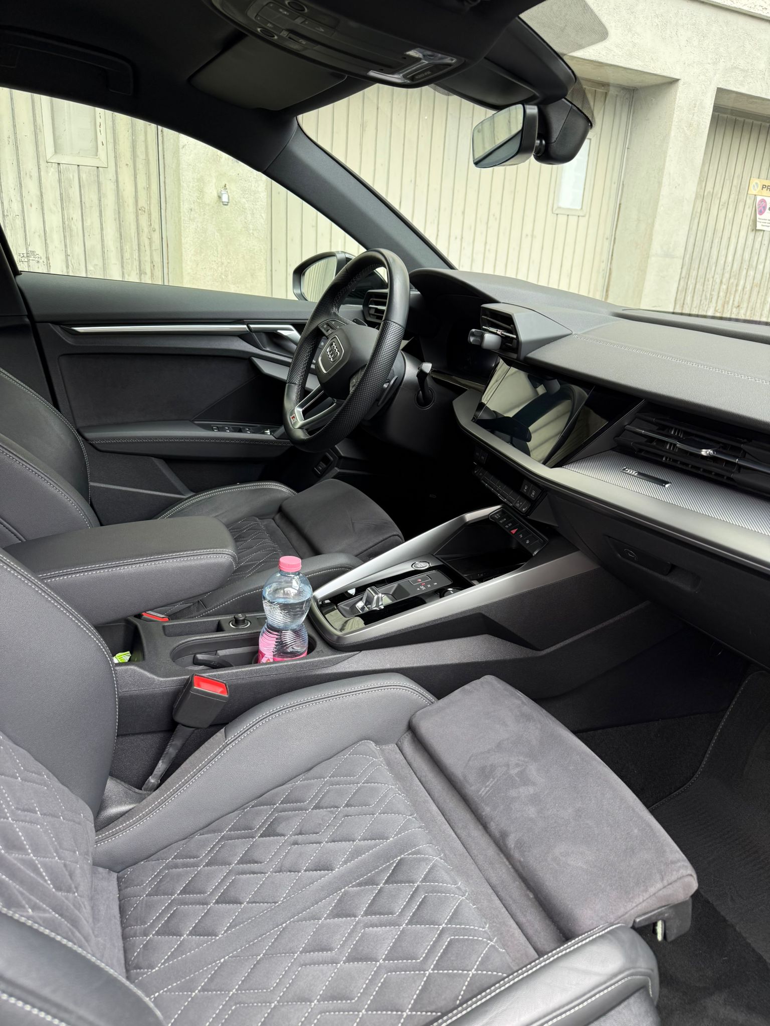 AUDI 1.5 35 TFSI S Line Attraction S-Tronic-image-2