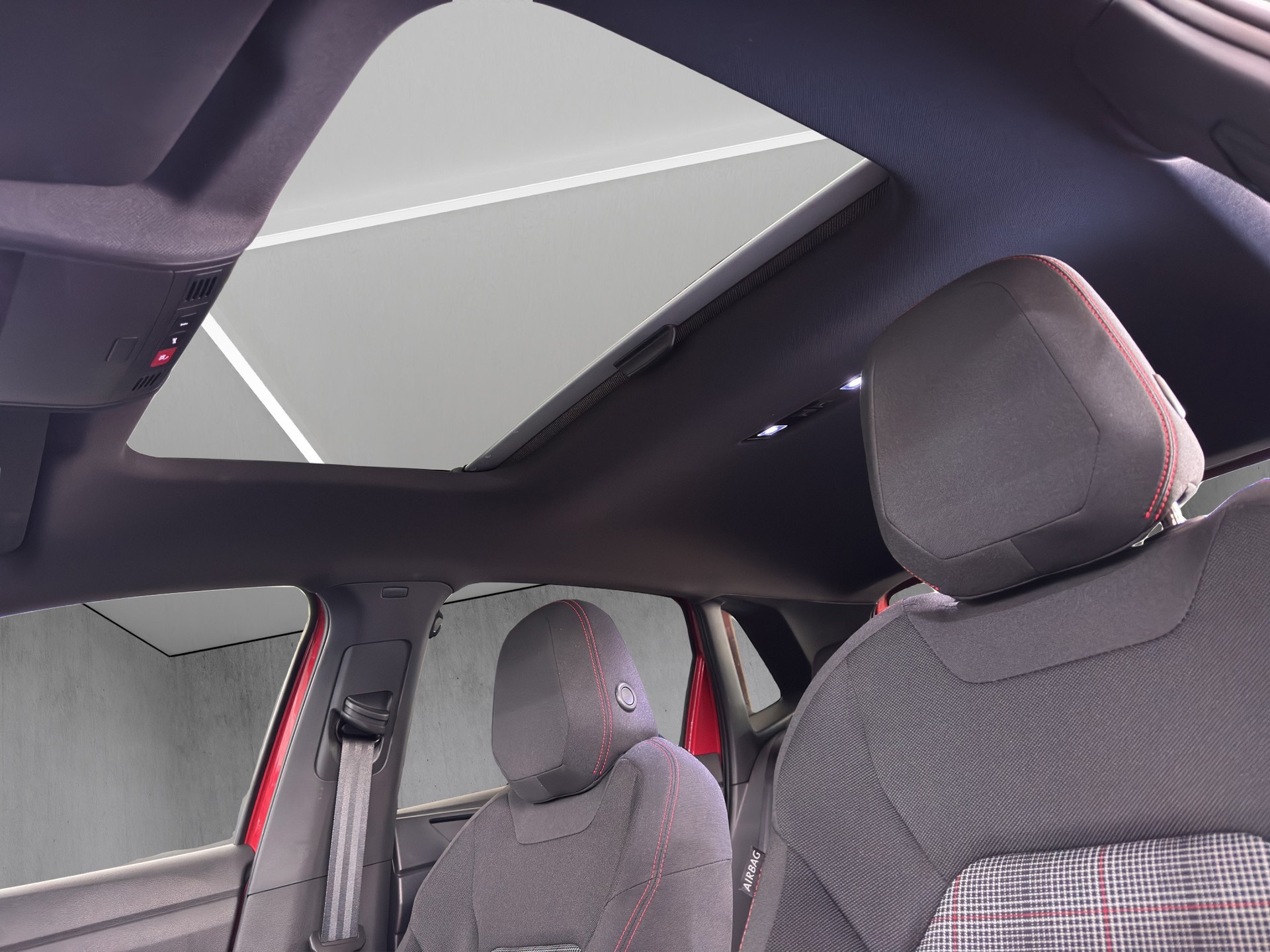 VW Polo 2.0 TSI GTI DSG "Pano-Beats Audio-IQ Light"-image-8
