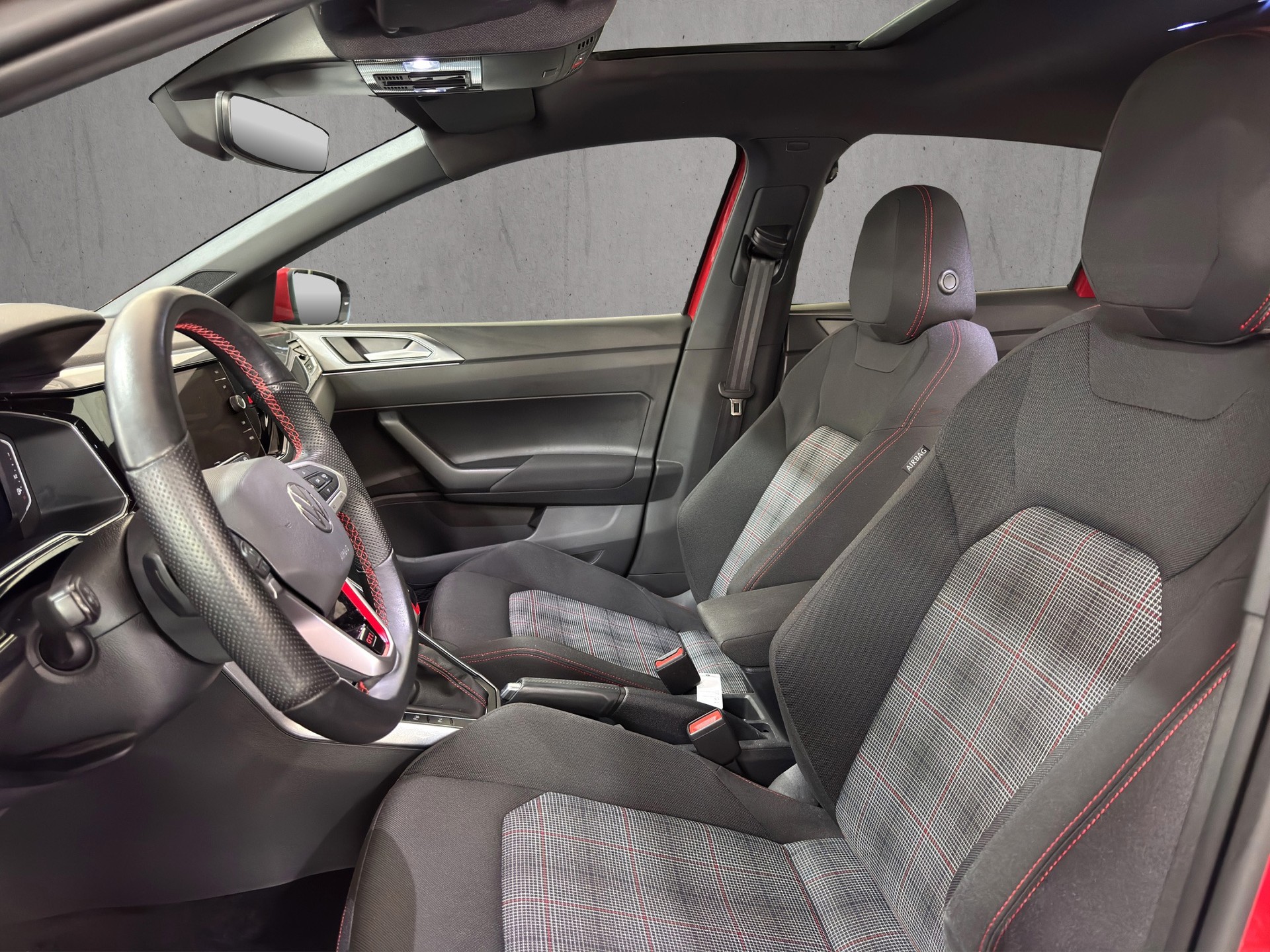 VW Polo 2.0 TSI GTI DSG "Pano-Beats Audio-IQ Light"-image-7
