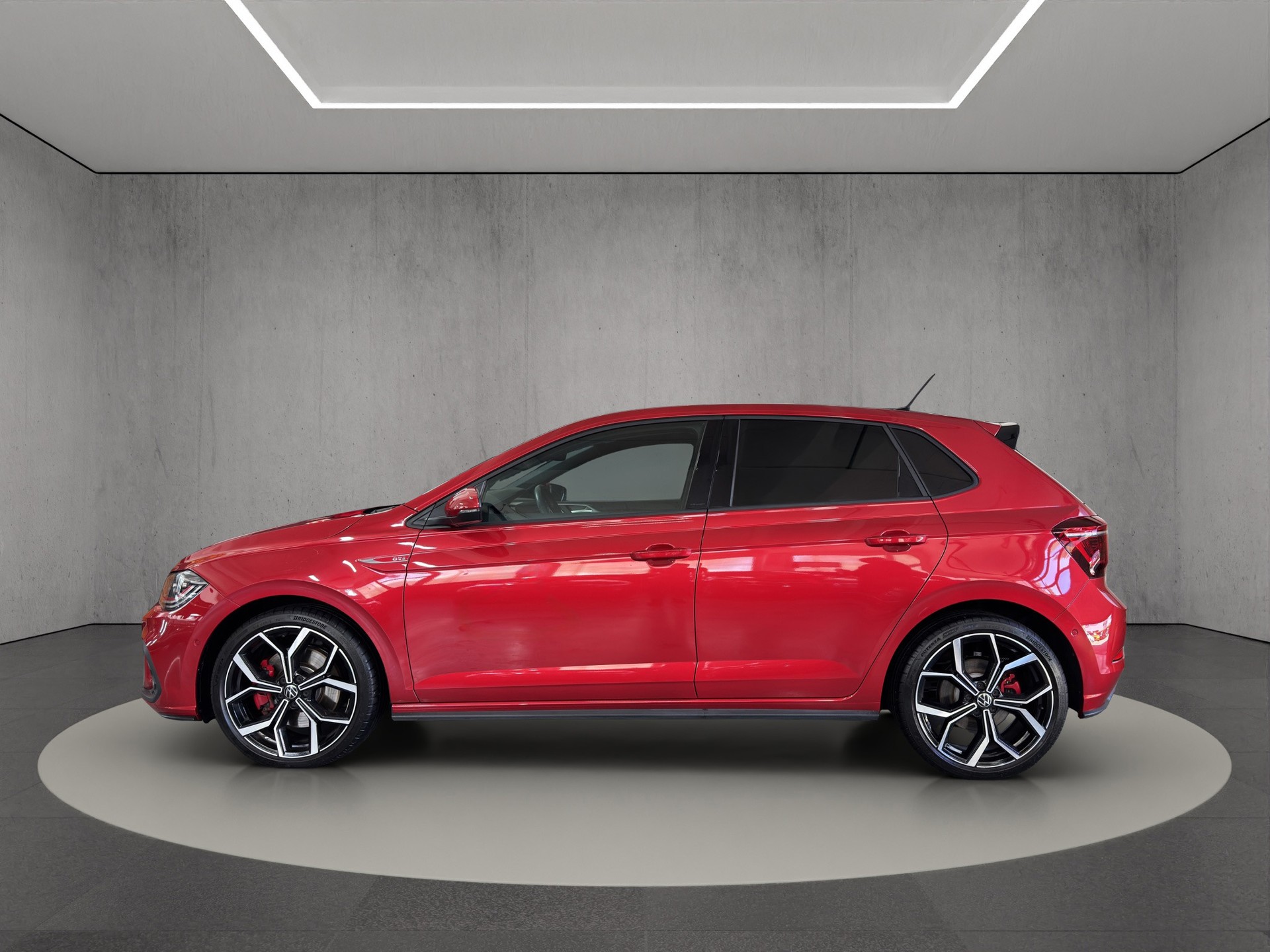 VW Polo 2.0 TSI GTI DSG "Pano-Beats Audio-IQ Light"-image-2