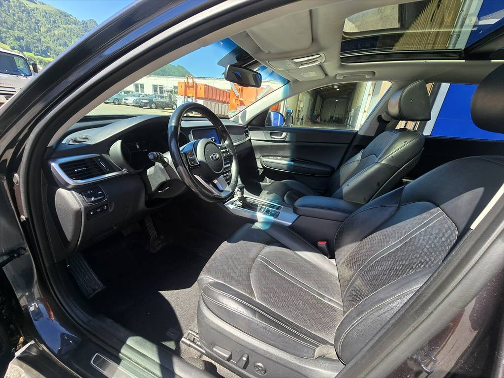 KIA Optima SW 2.0 T-GDI Plug-in Hybrid Automat-image-8