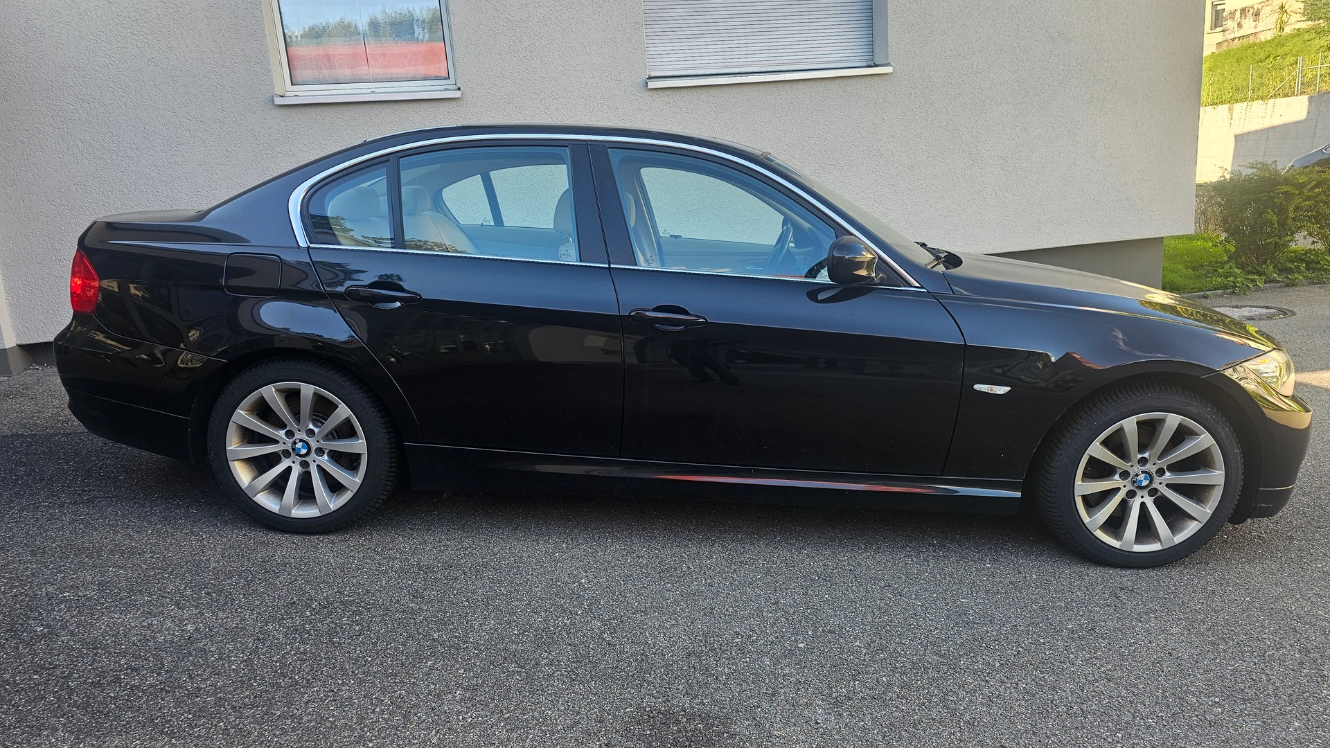 BMW 330d xDrive Steptronic-image-4