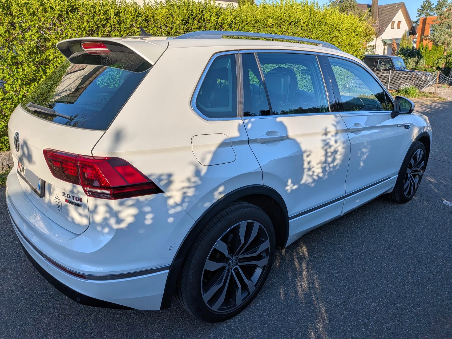 VW VW Tiguan 2.0D 4M-image-1