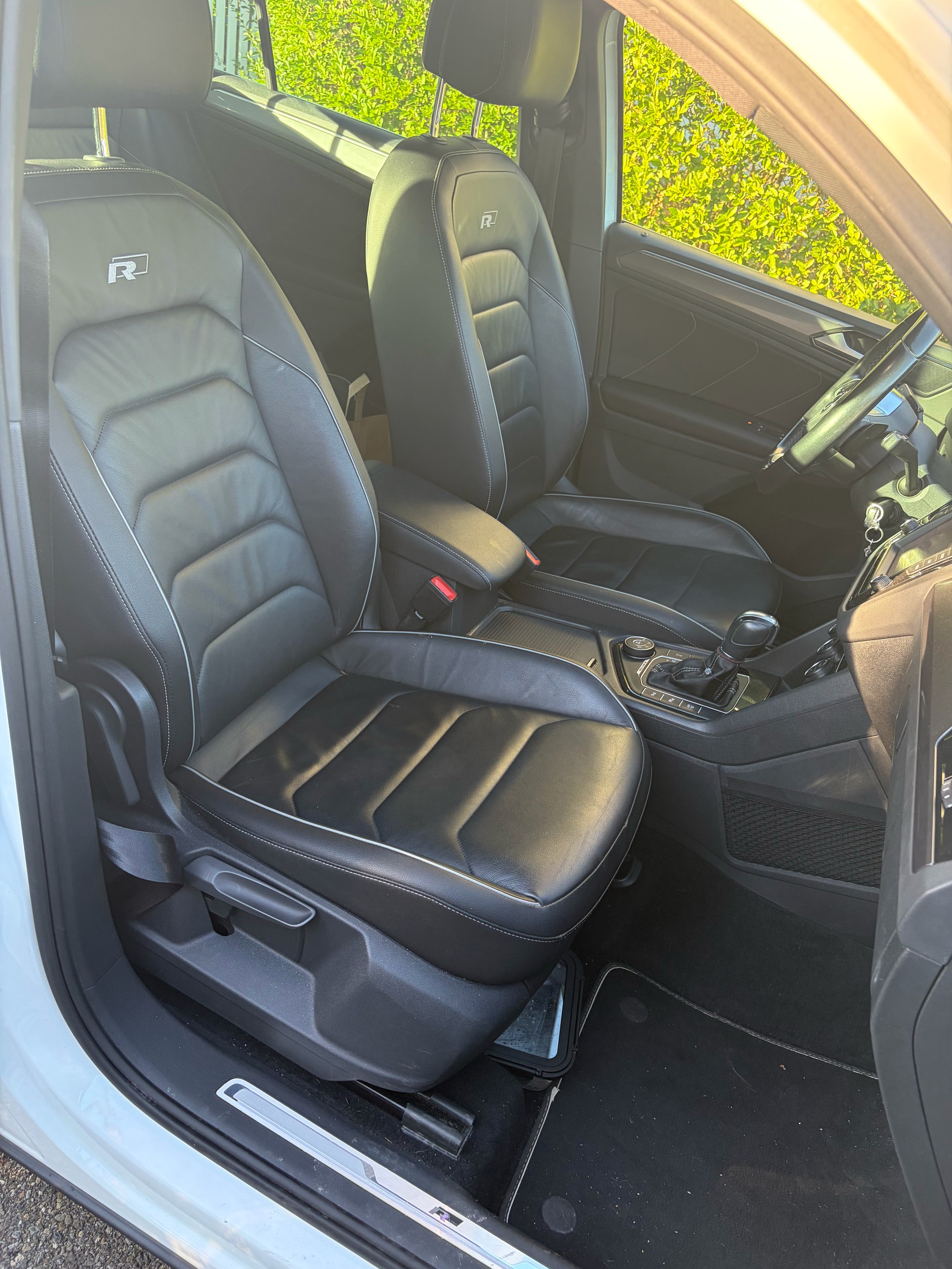 VW VW Tiguan 2.0D 4M-image-2