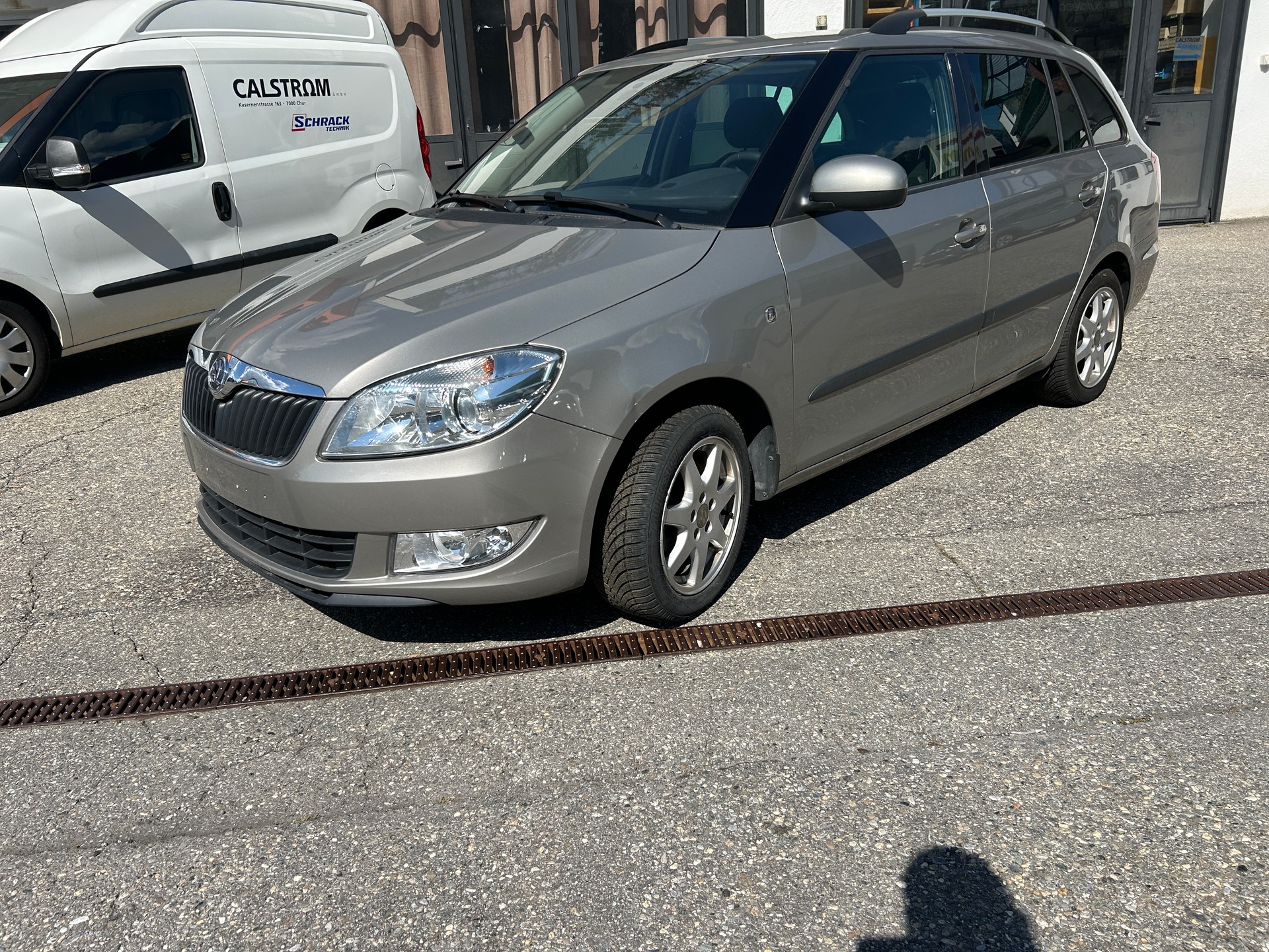 SKODA Fabia 1.2 TSI Elegance DSG-image-1