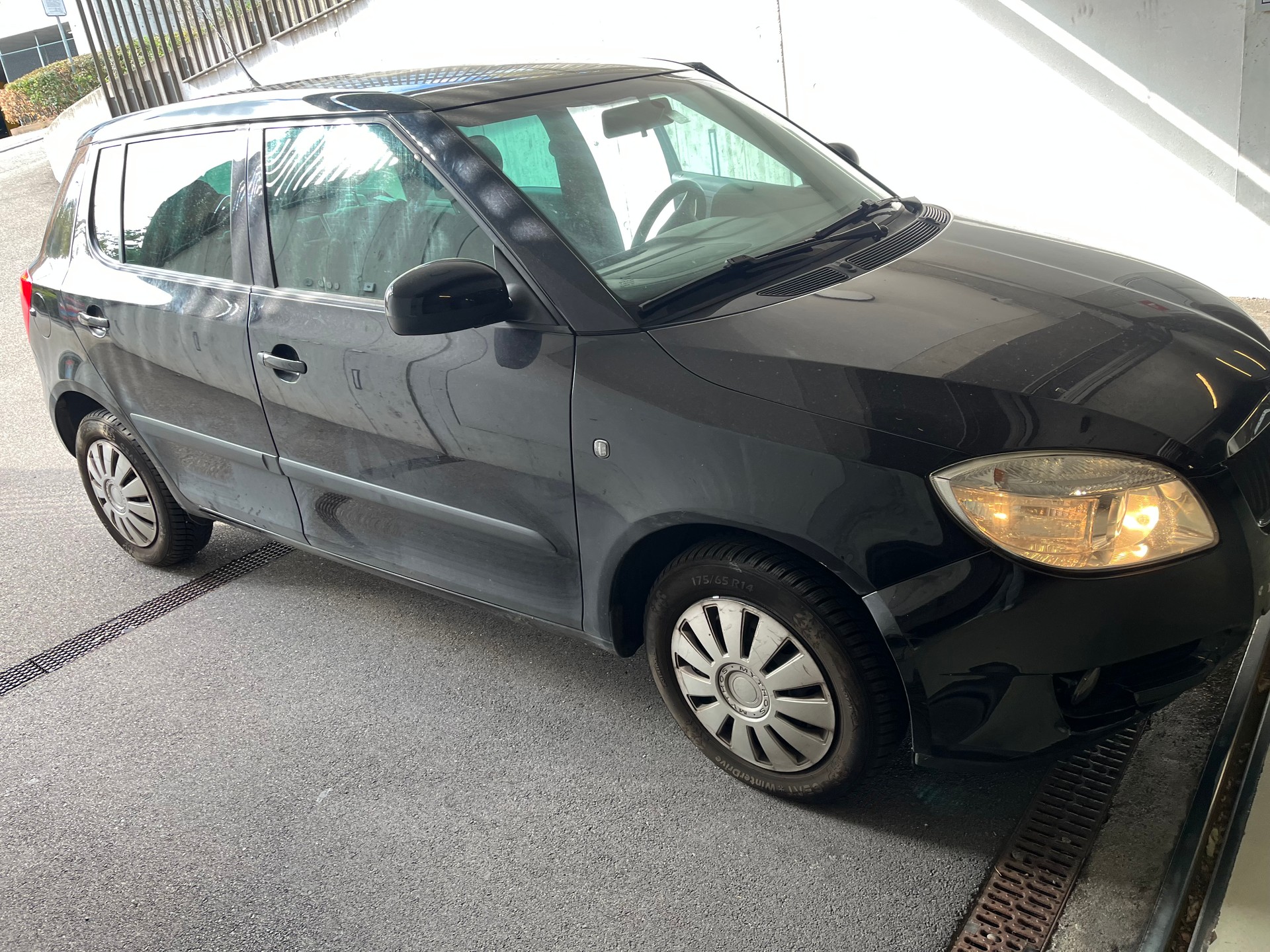 SKODA Fabia 1.6 Classic Tiptronic-image-2