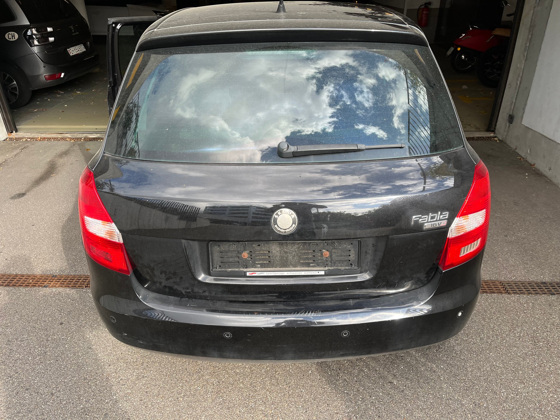 SKODA Fabia 1.6 Classic Tiptronic-image-3