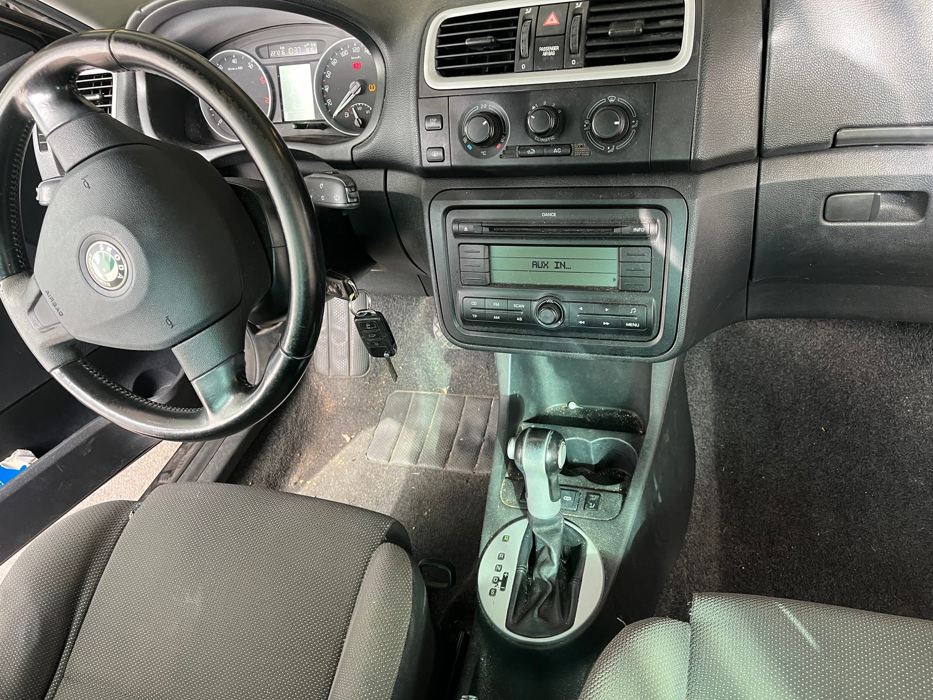 SKODA Fabia 1.6 Classic Tiptronic-image-11