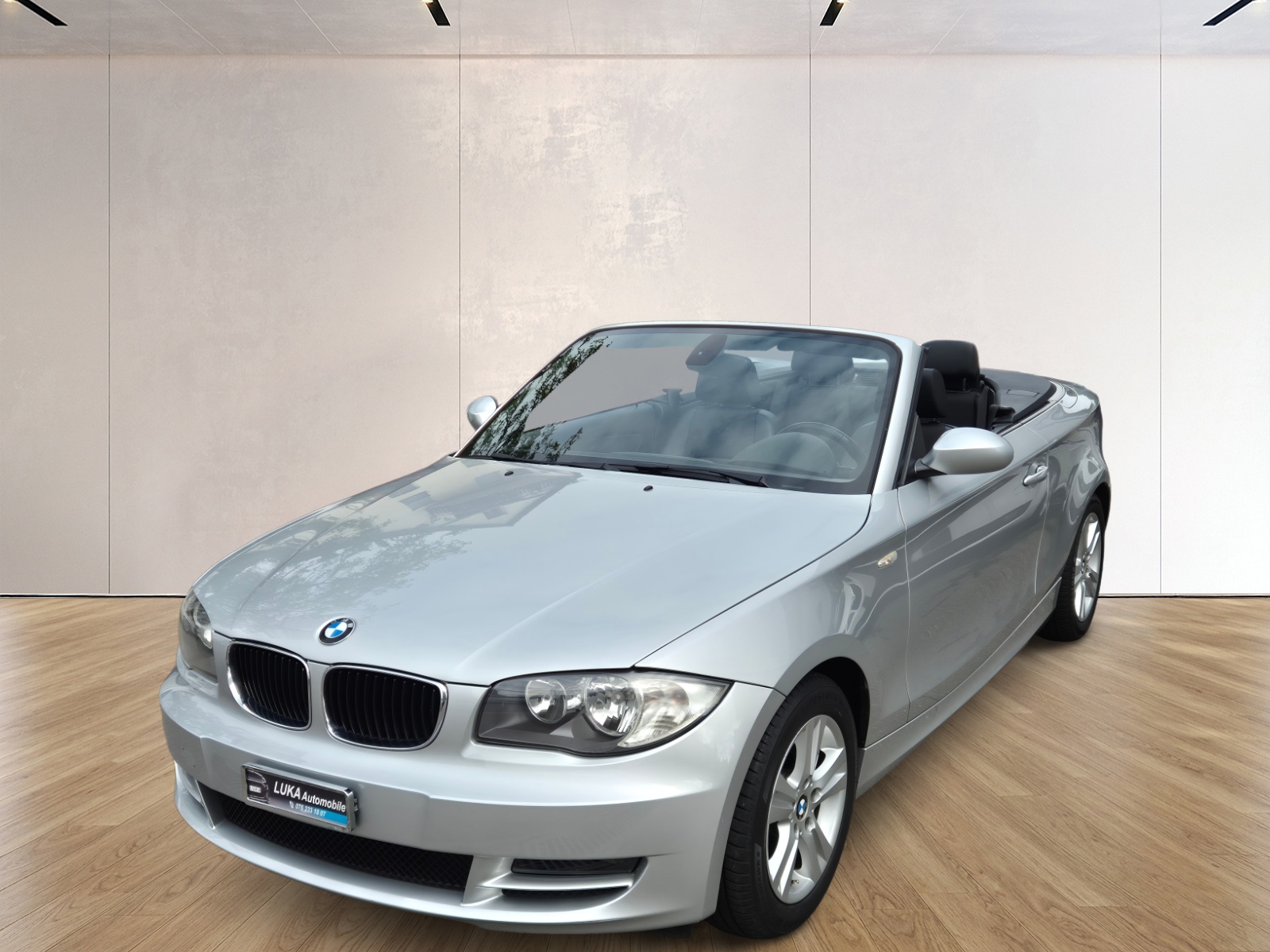 BMW 118i Cabrio-image-0