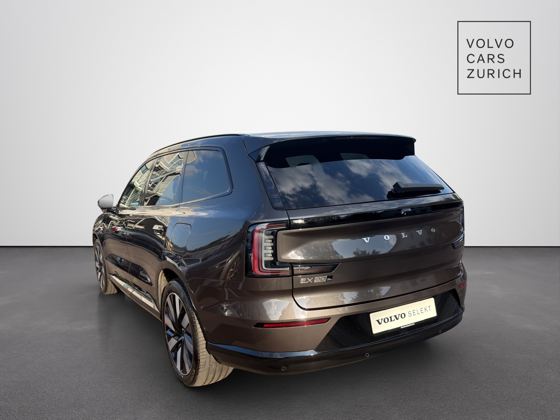 VOLVO EX90 Twin Ultra AWD-image-1