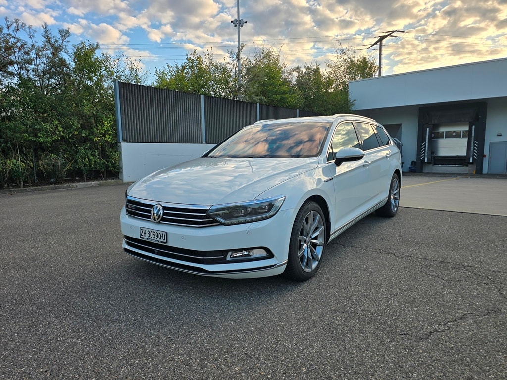 VW Passat Variant 2.0 TDI 190 SCR Highl. DSG 4m-image-0
