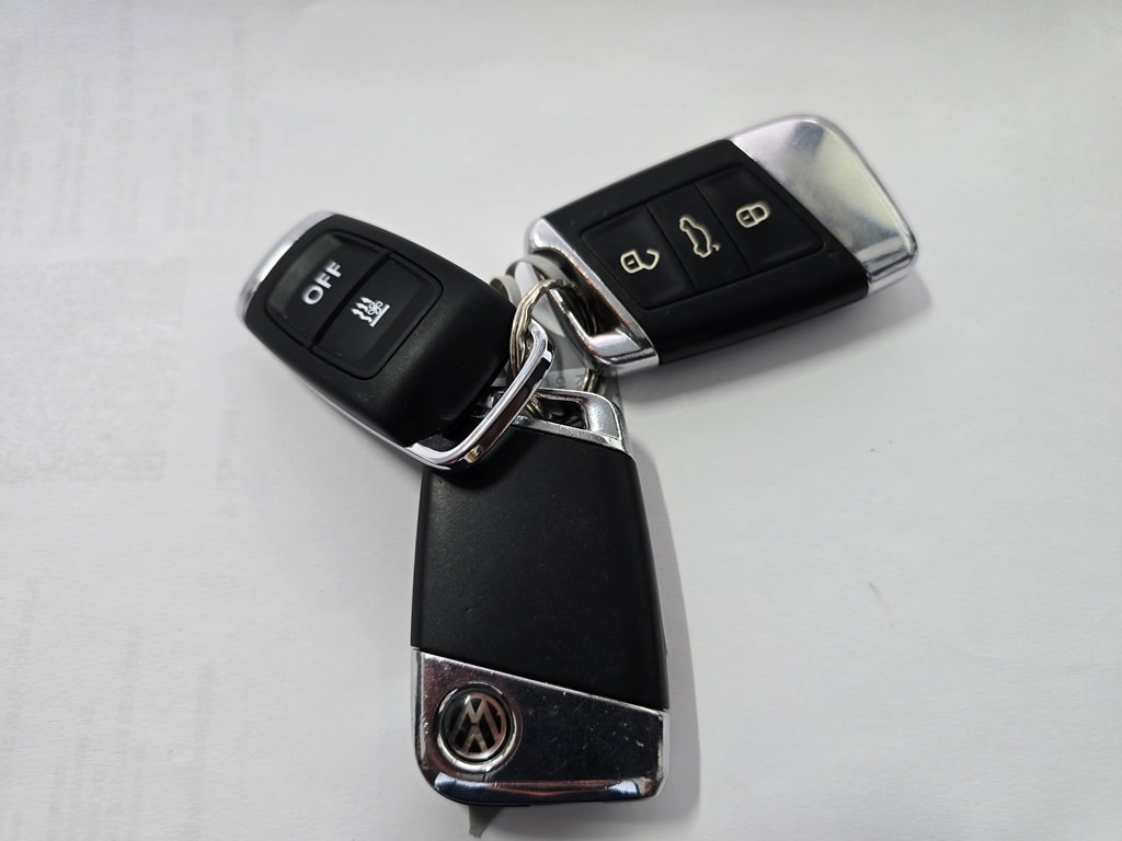 VW Passat Variant 2.0 TDI 190 SCR Highl. DSG 4m-image-25