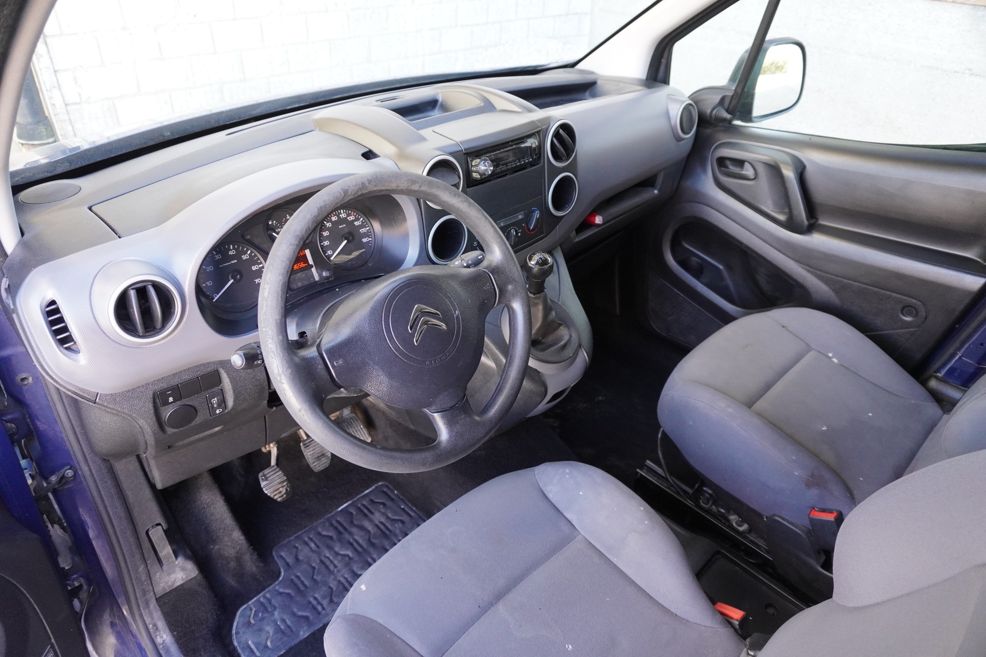 CITROEN Berlingo 1.6 VTi 98 Attraction-image-4