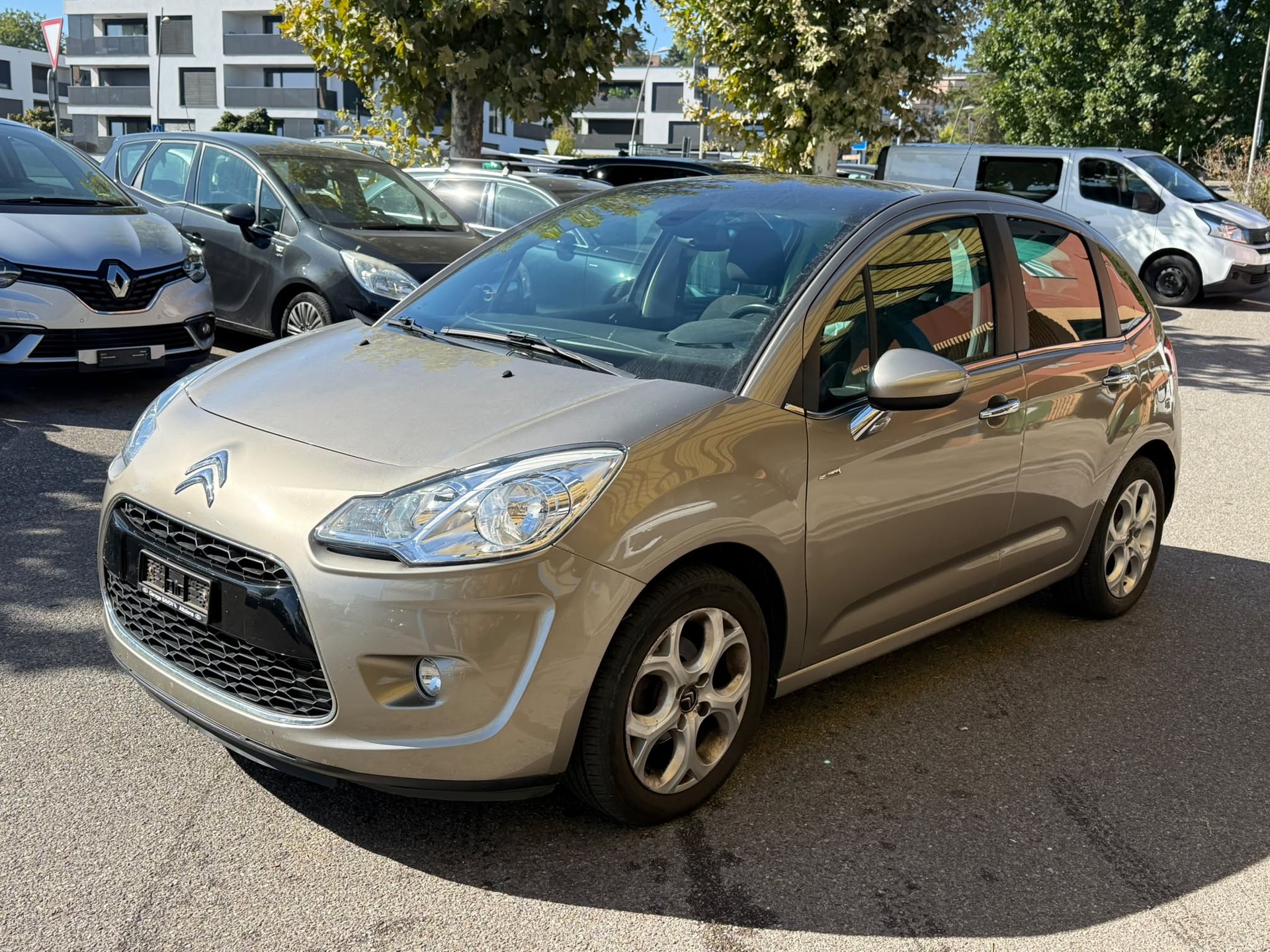 CITROEN C3 1.4i 16V Exclusive-image-2