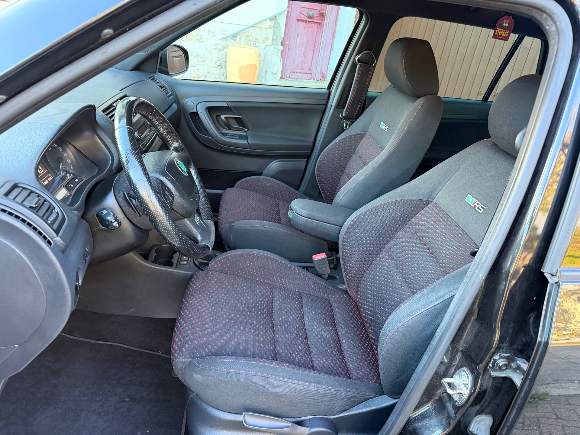 SKODA Fabia 1.4 TSI RS DSG-image-5