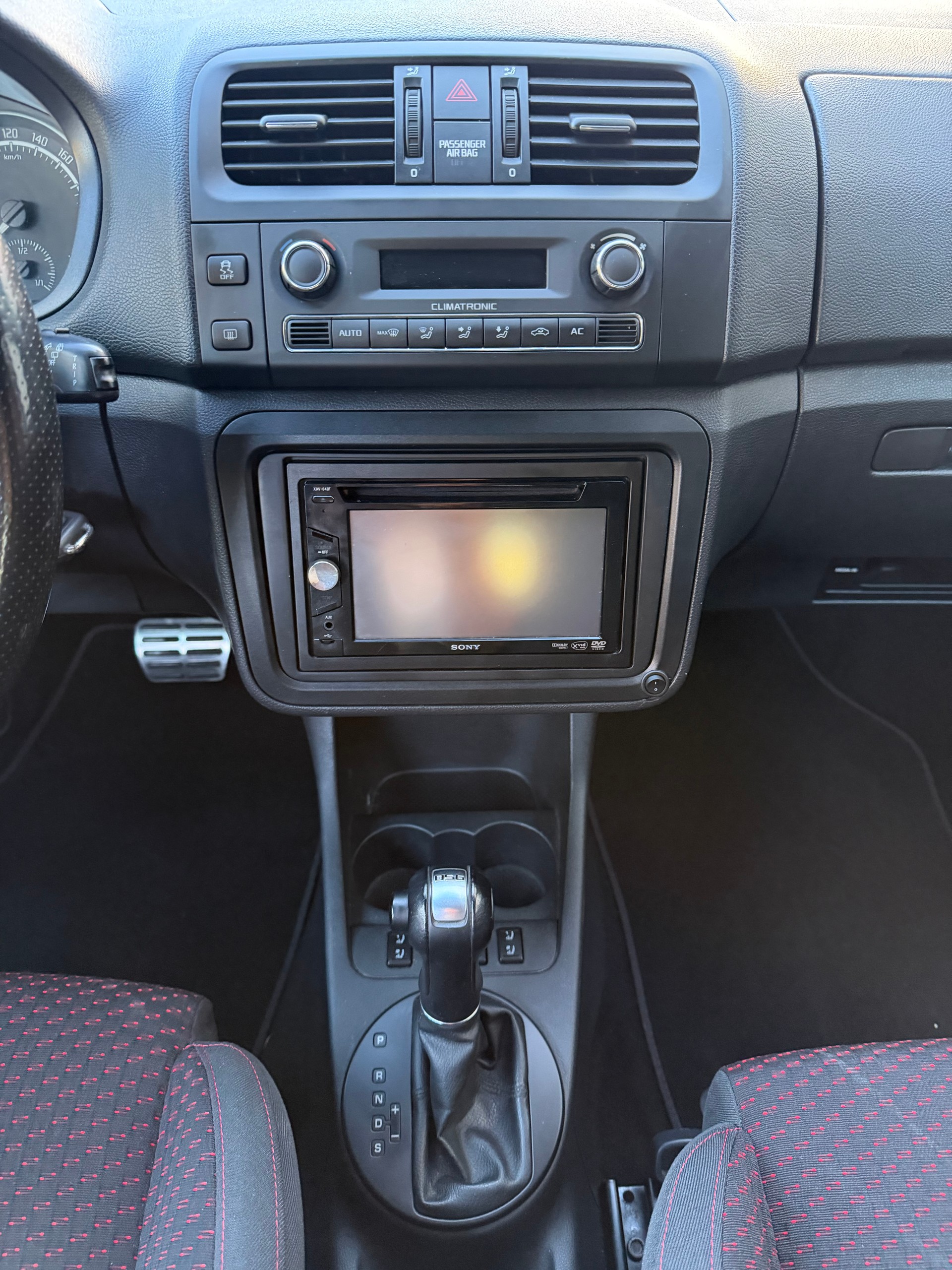 SKODA Fabia 1.4 TSI RS DSG-image-8