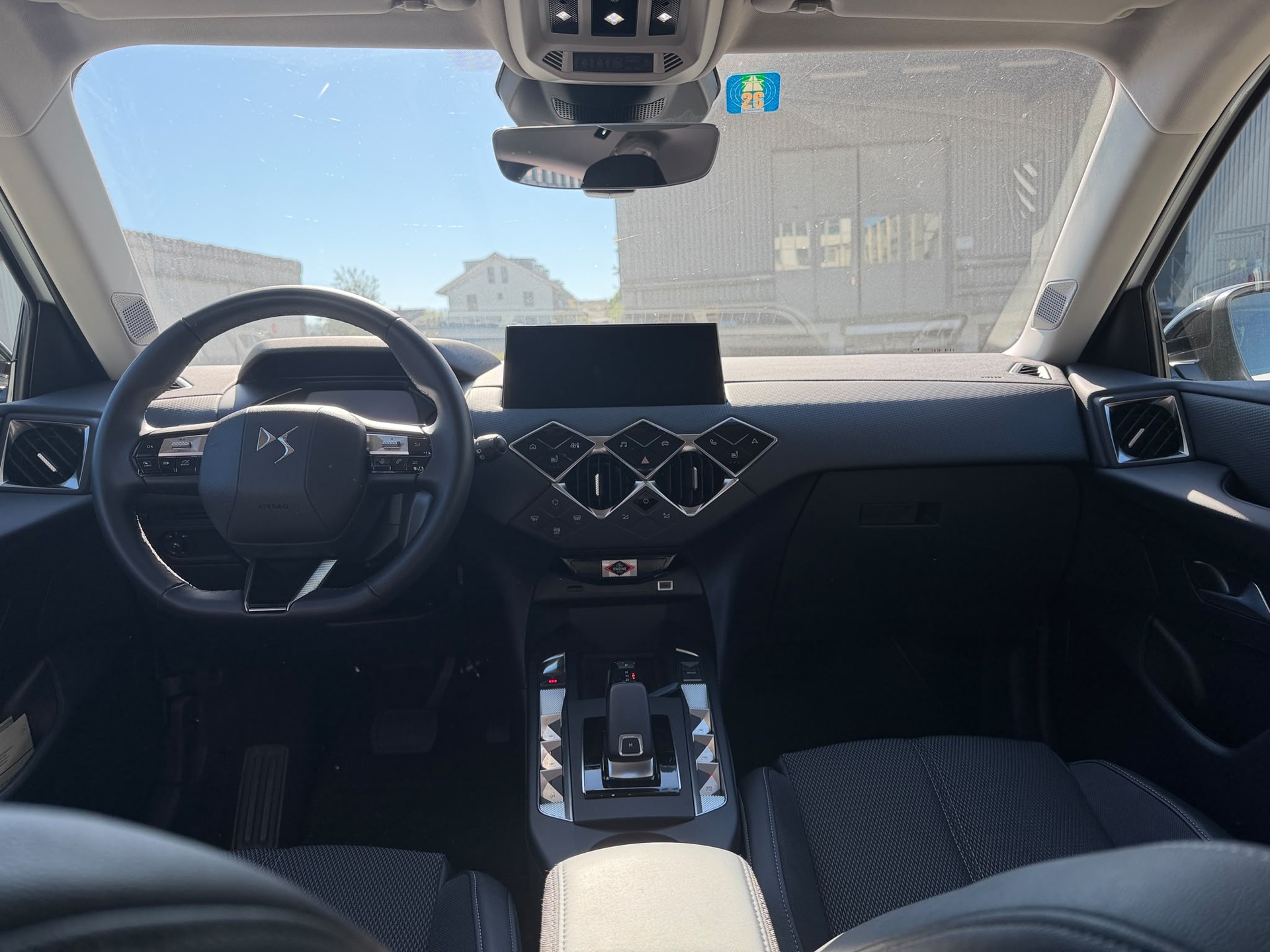 DS AUTOMOBILES DS 3 1.2 MHEV Pallas-image-7