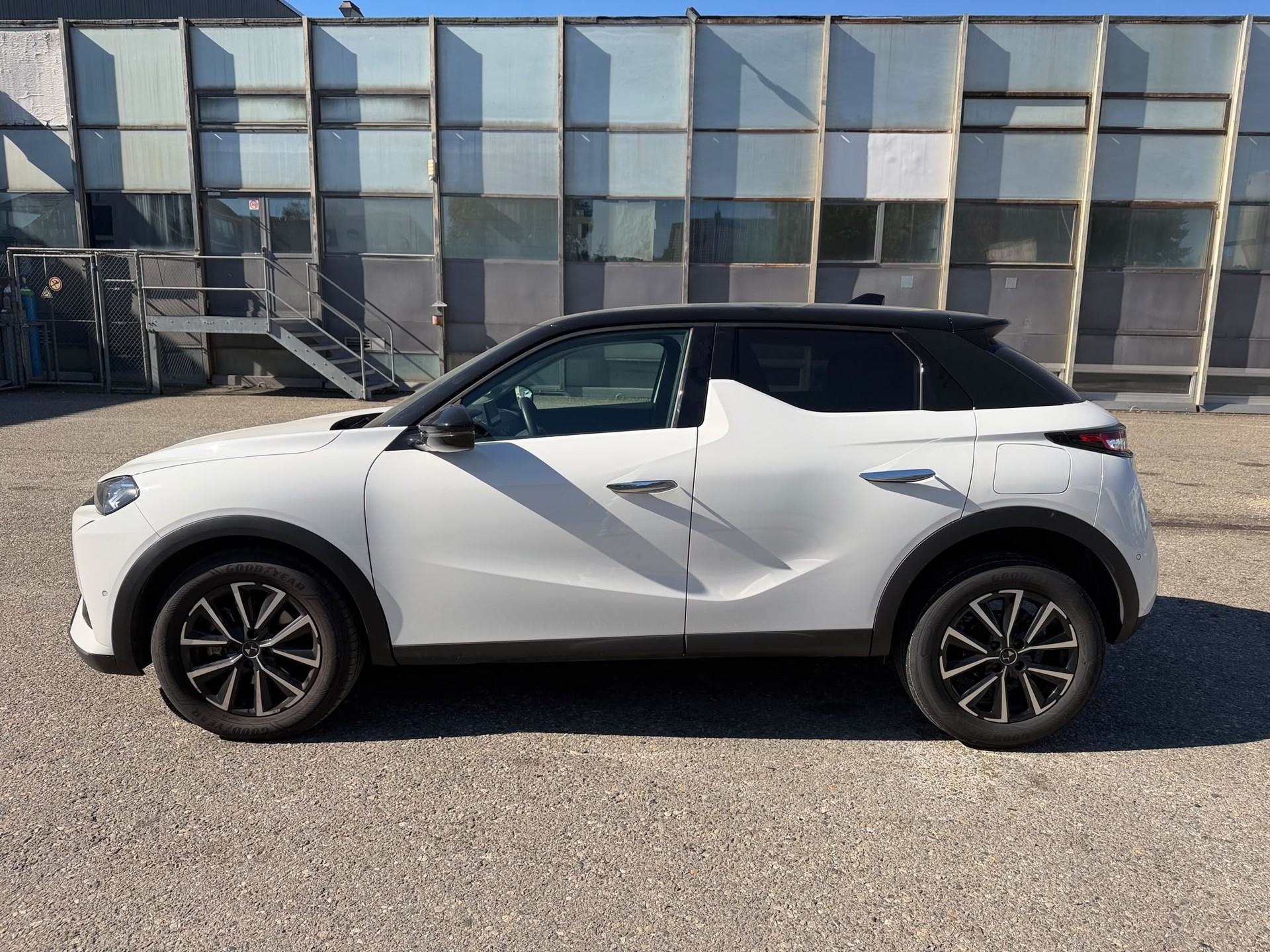 DS AUTOMOBILES DS 3 1.2 MHEV Pallas-image-5