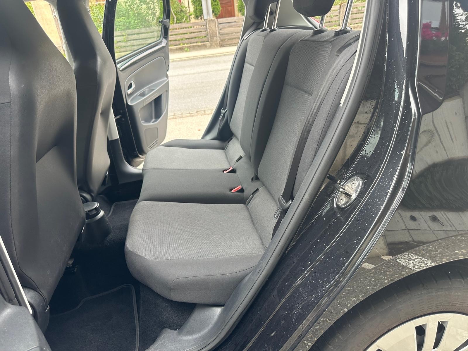 VW Up 1.0 BMT black up-image-7
