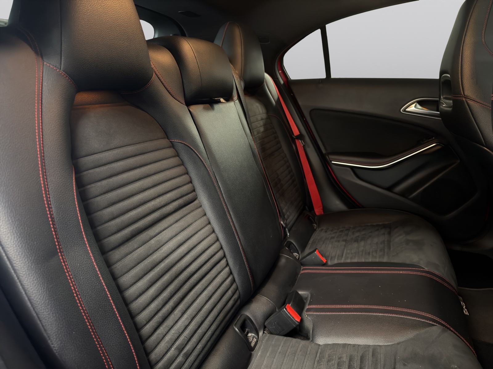 MERCEDES-BENZ A 45 AMG 4Matic Speedshift 7G-DCT-image-3