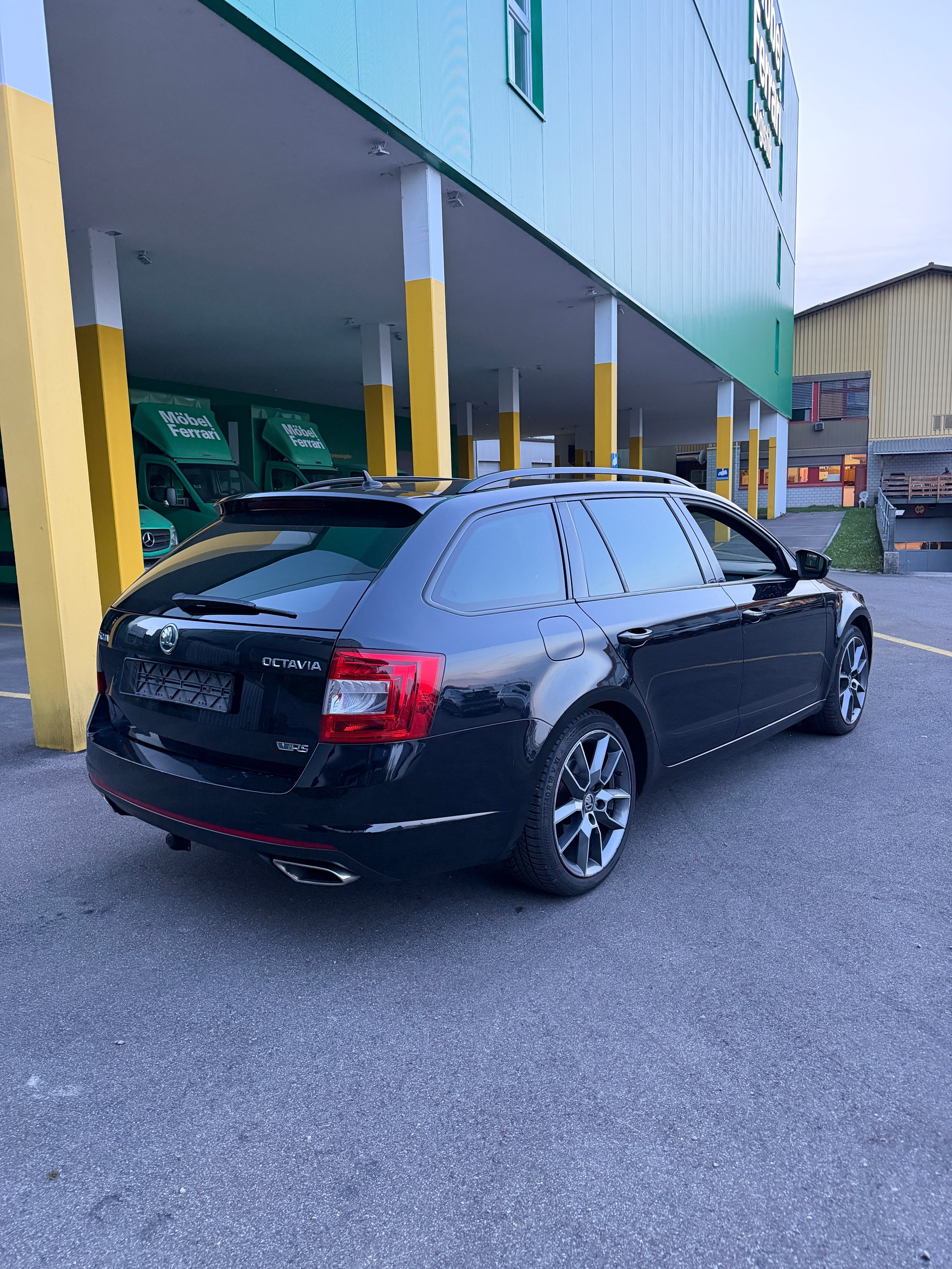 SKODA Octavia Combi 2.0 TDI RS-image-6