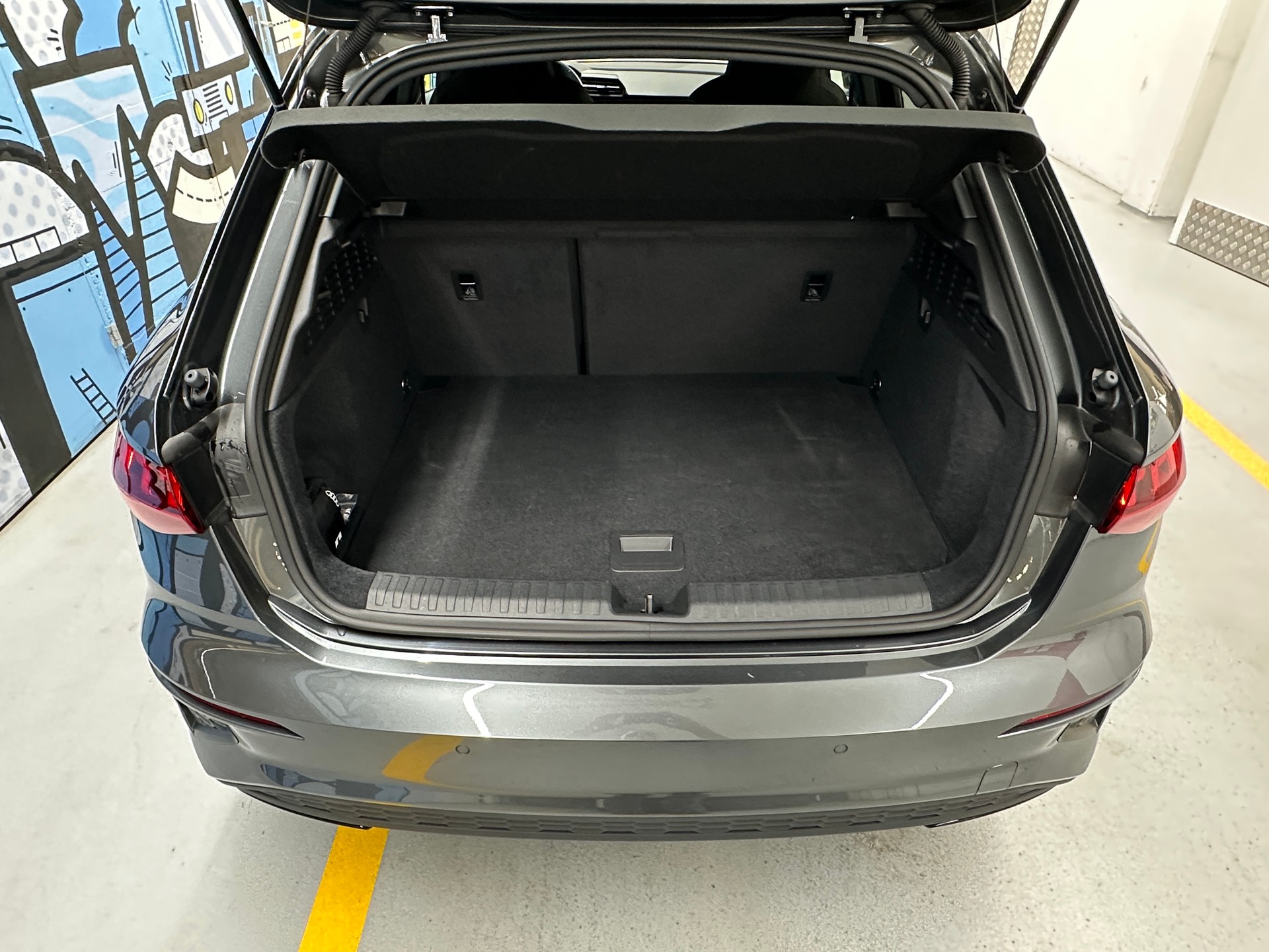 AUDI A3 Sportback 35 TFSI S line S-tronic-image-5