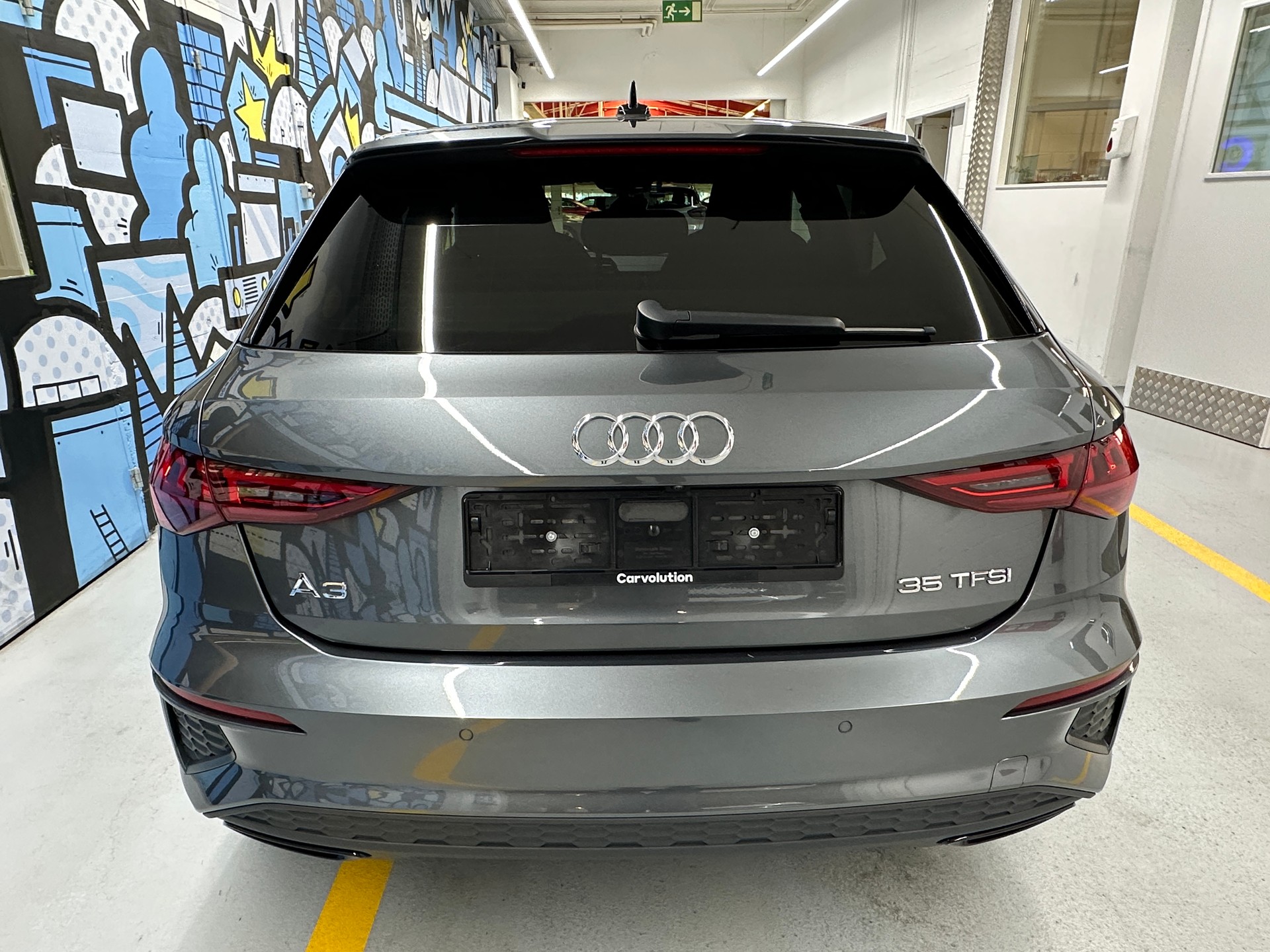 AUDI A3 Sportback 35 TFSI S line S-tronic-image-4