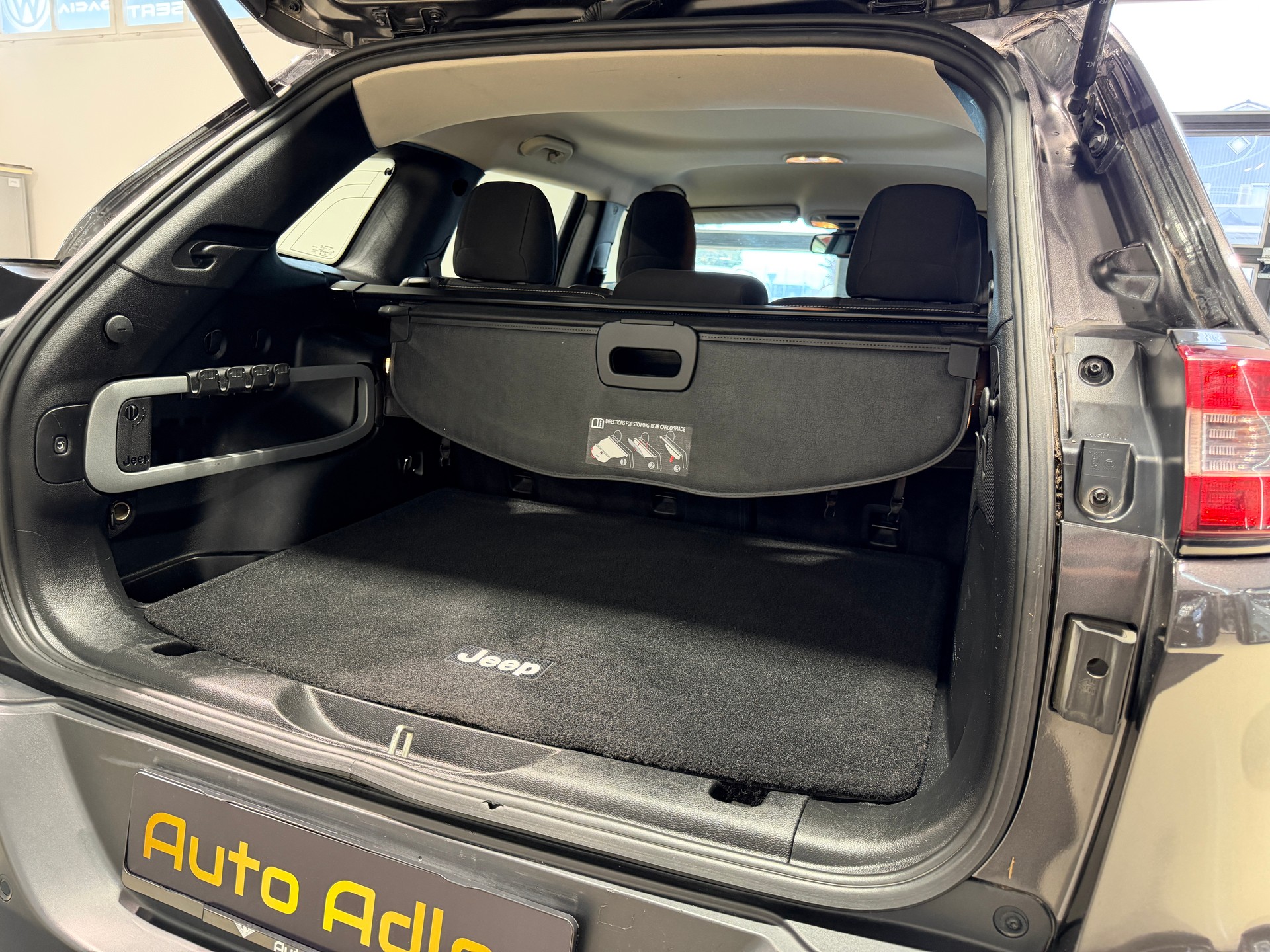 JEEP Cherokee 2.2TD Longitude AWD 9ATX-image-7