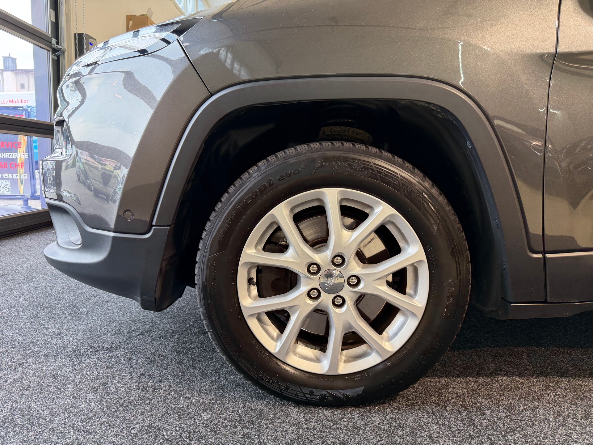 JEEP Cherokee 2.2TD Longitude AWD 9ATX-image-9