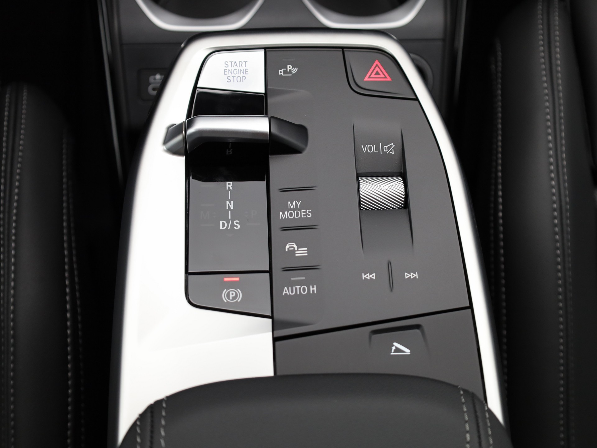 BMW X1 xDrive 20d 48V M Sport-image-15