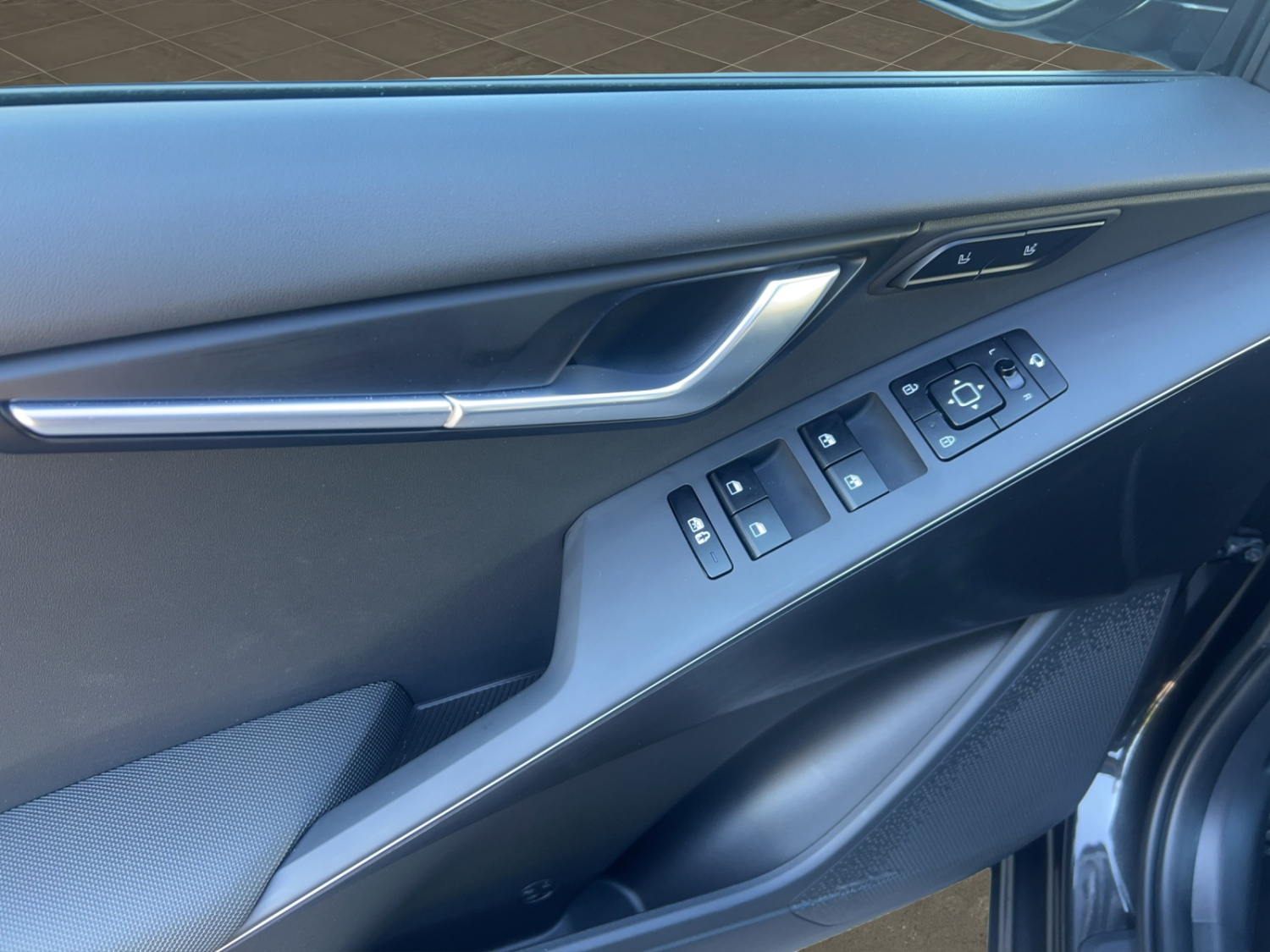 KIA Niro 1.6 GDi Plug-in Hybrid Style-image-19